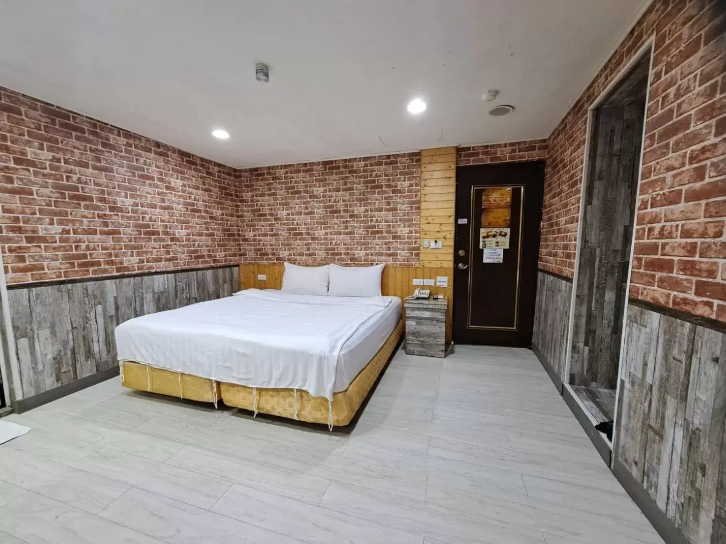 Deluxe Double Room in Bin Chen Business Hotel Deluxe Double Room in Bin Chen Business Hotel