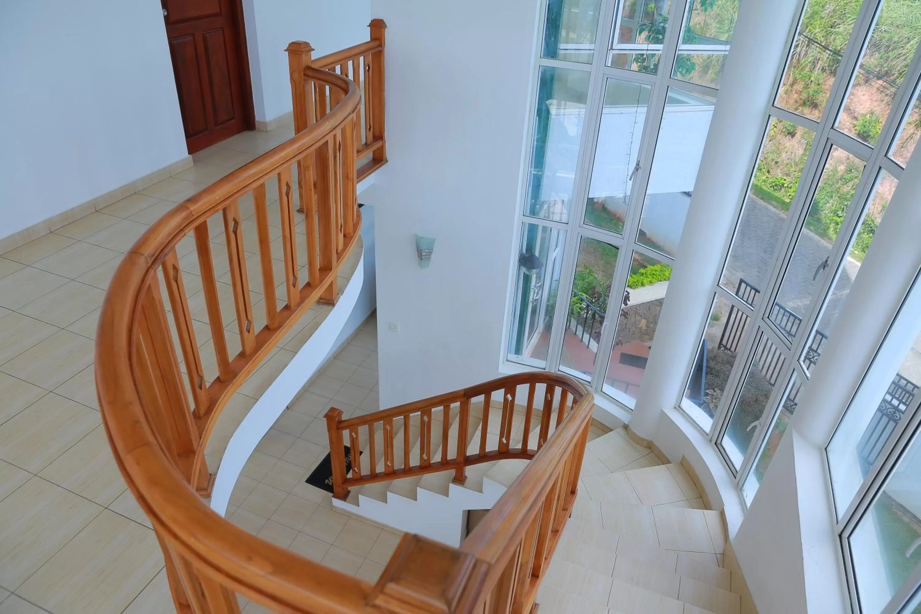 Kandyan View Holiday Bungalow free pickup from kandy