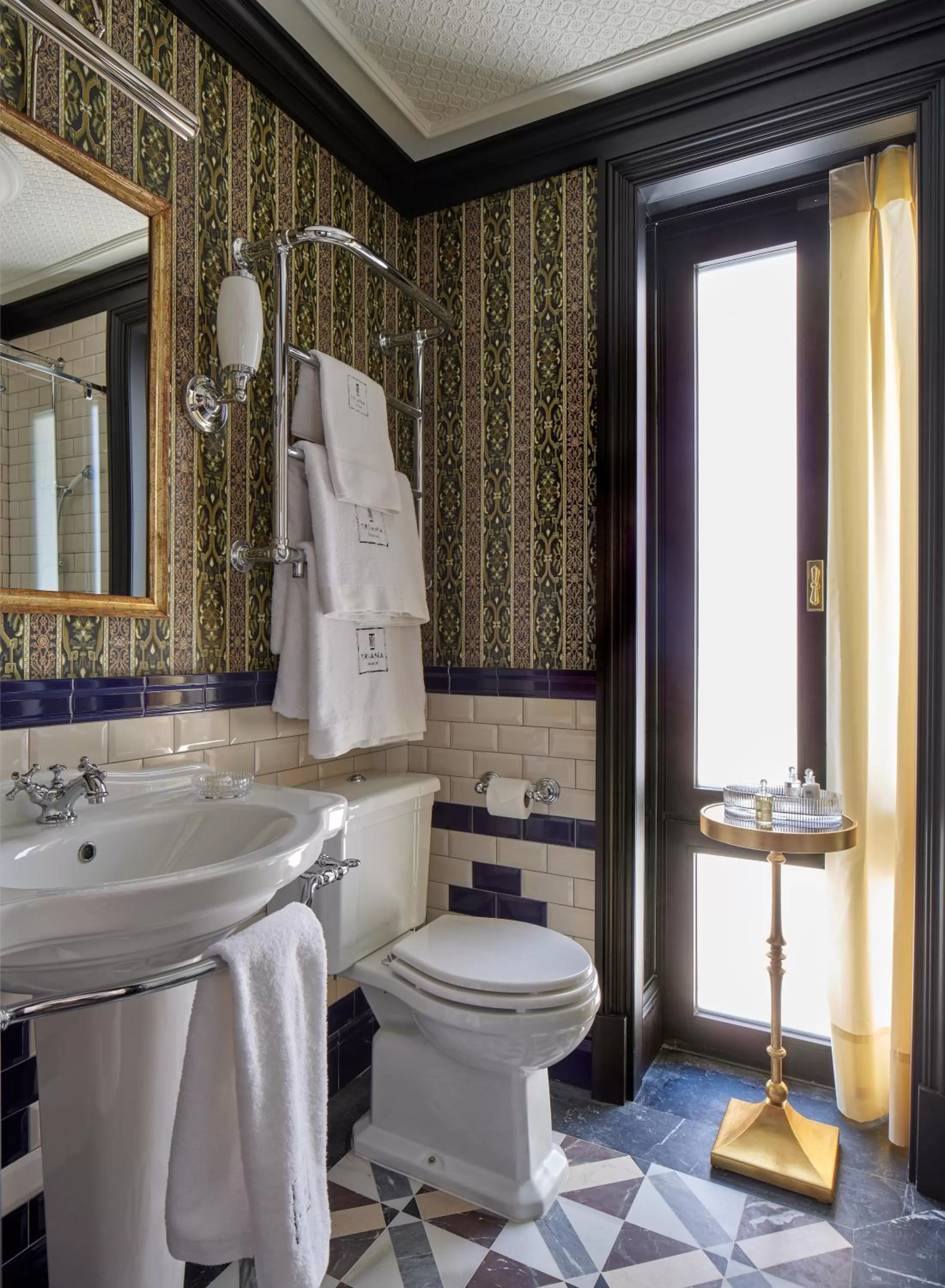 Toilet in Hotel Boutique Triana House