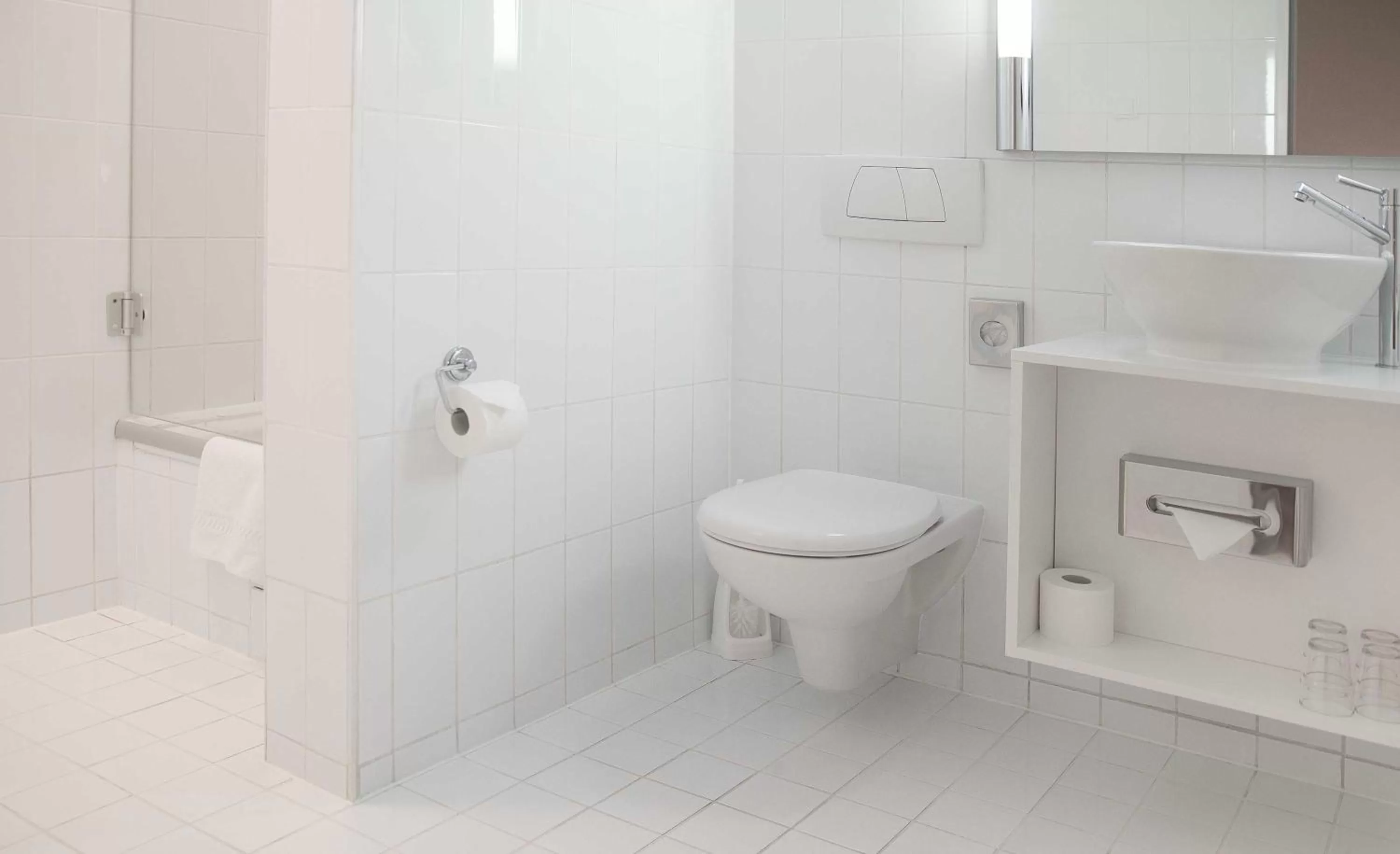 Shower in Hotel Deutsches Theater