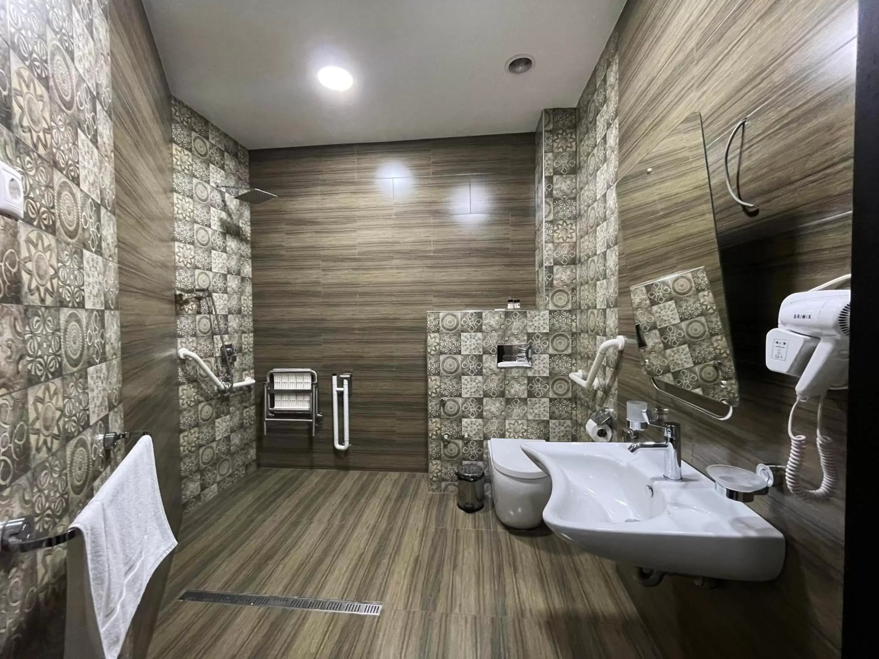 Bathroom in Hotel Aivani Old Tbilisi by DNT Group