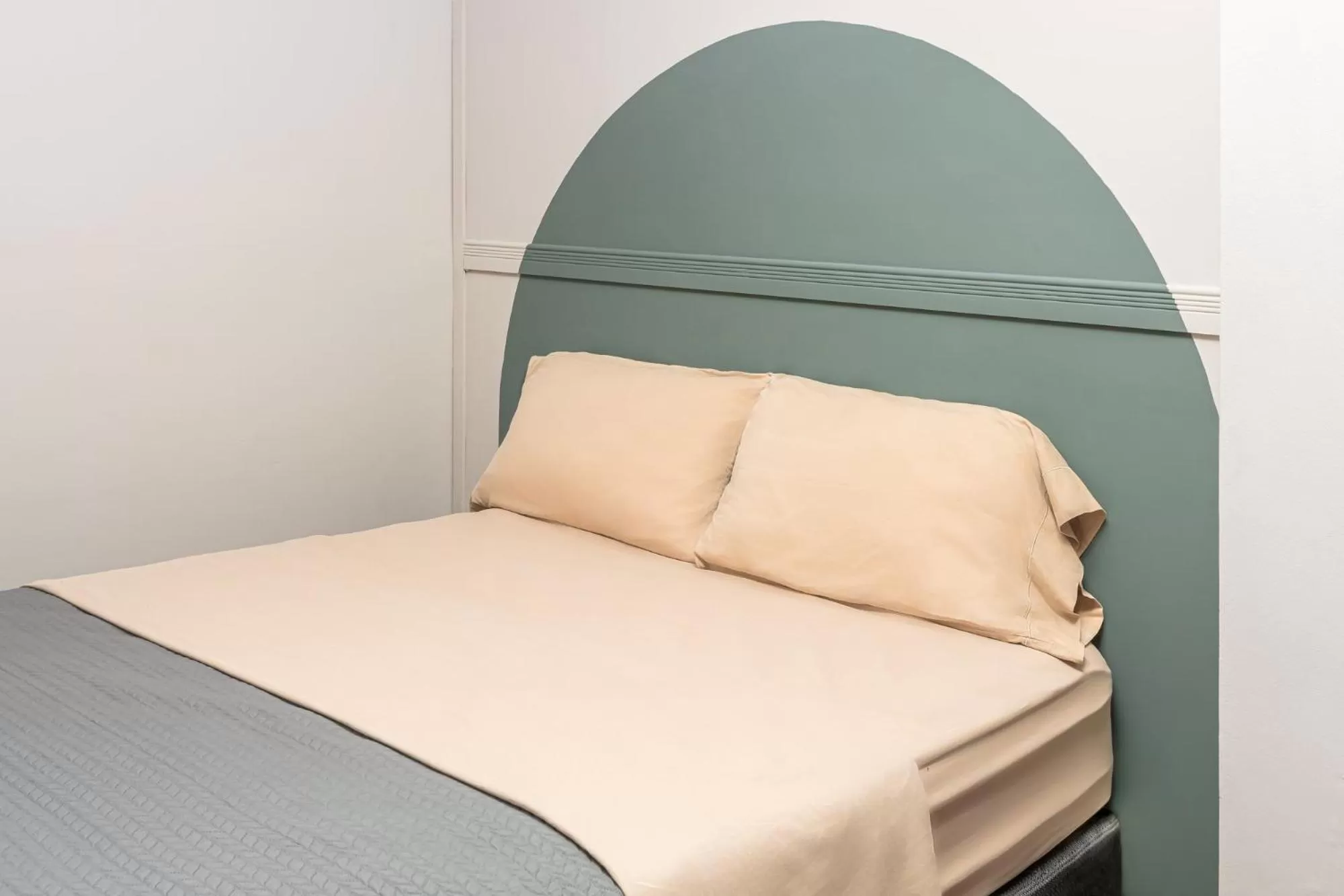 Bedroom, Bed in Otoya Downtown