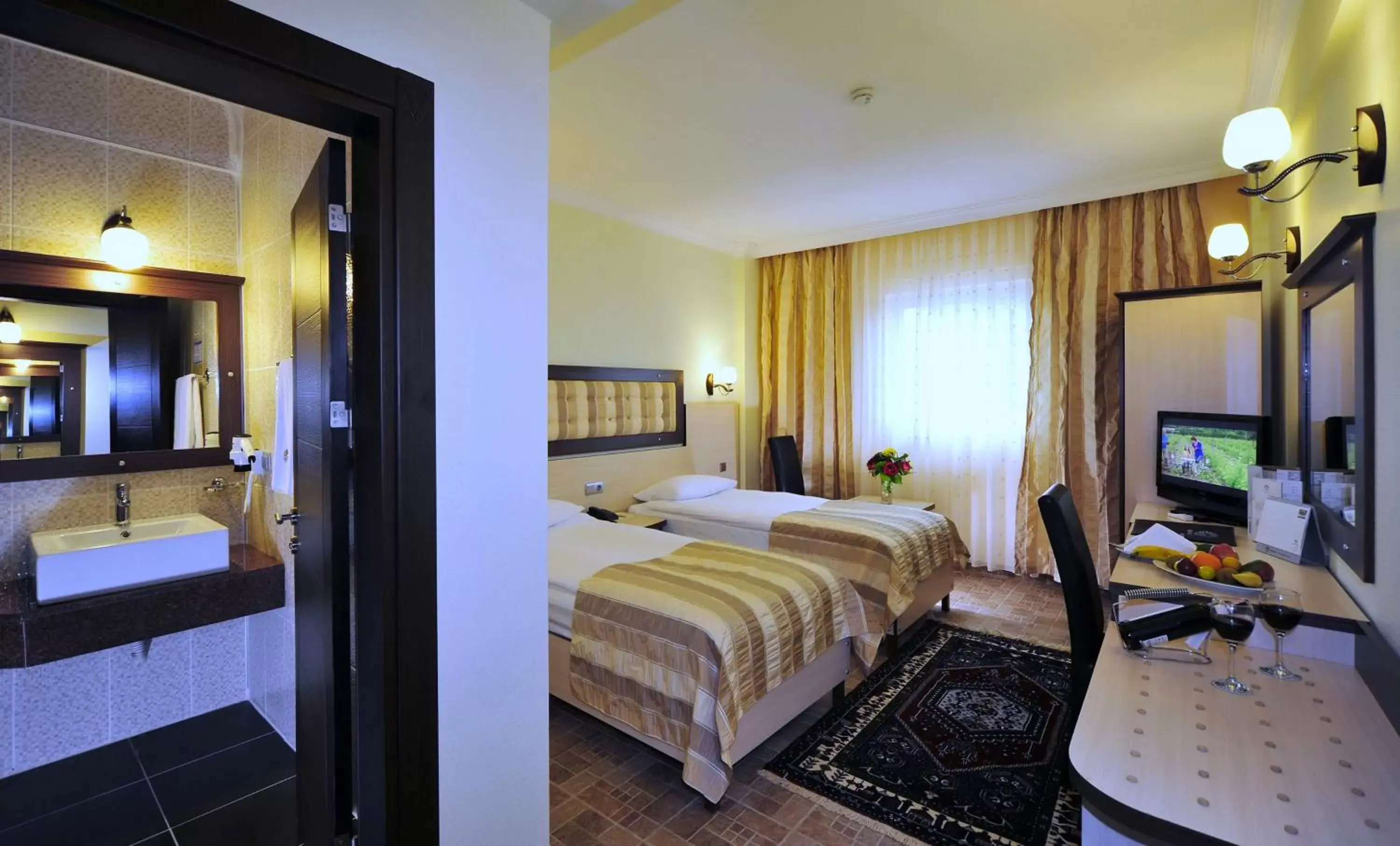 Comfort Double or Twin Room in Monark Hotel Cappadocia Comfort Double or Twin Room in Monark Hotel Cappadocia