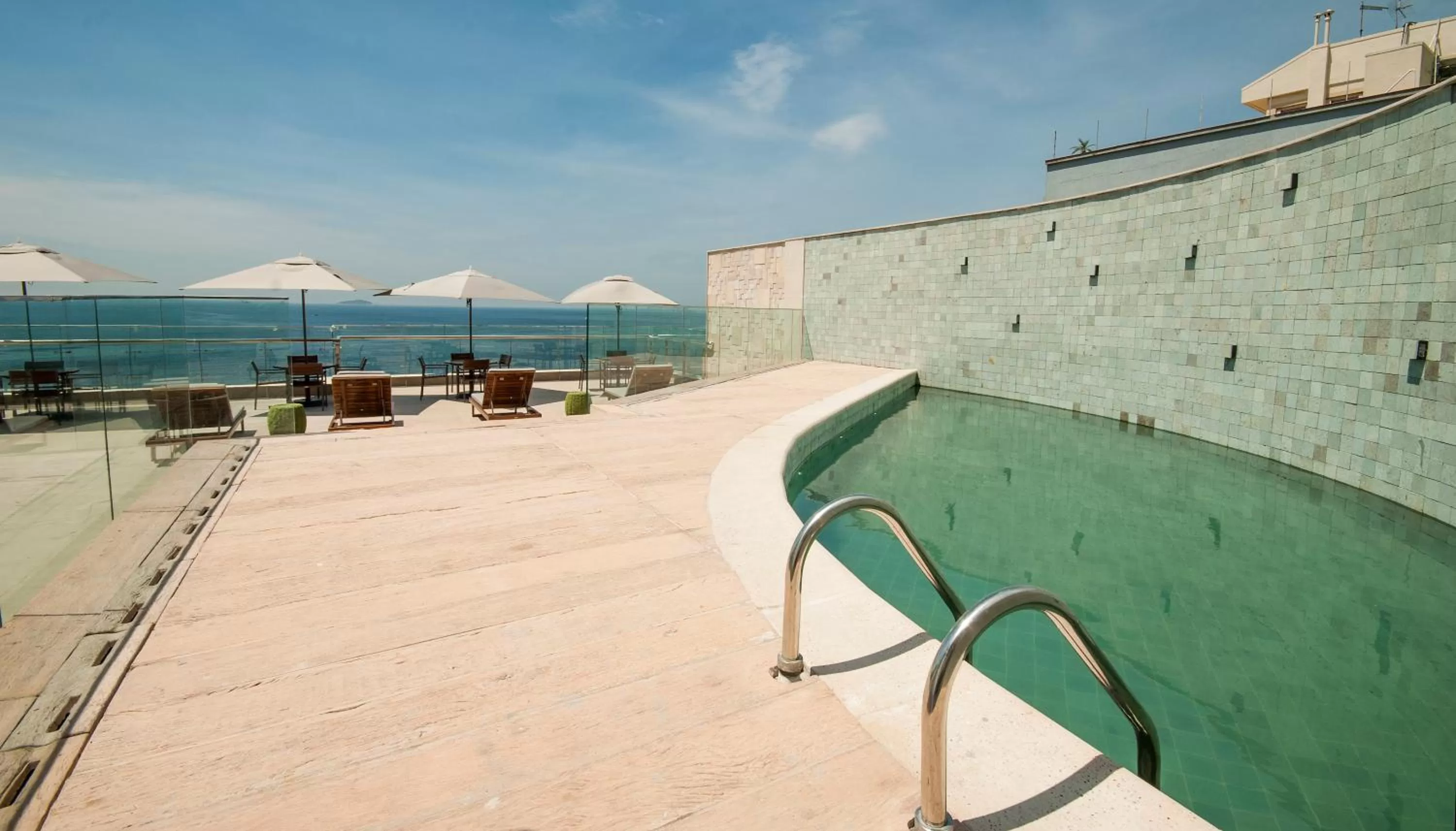 Swimming pool in Arena Leme Hotel