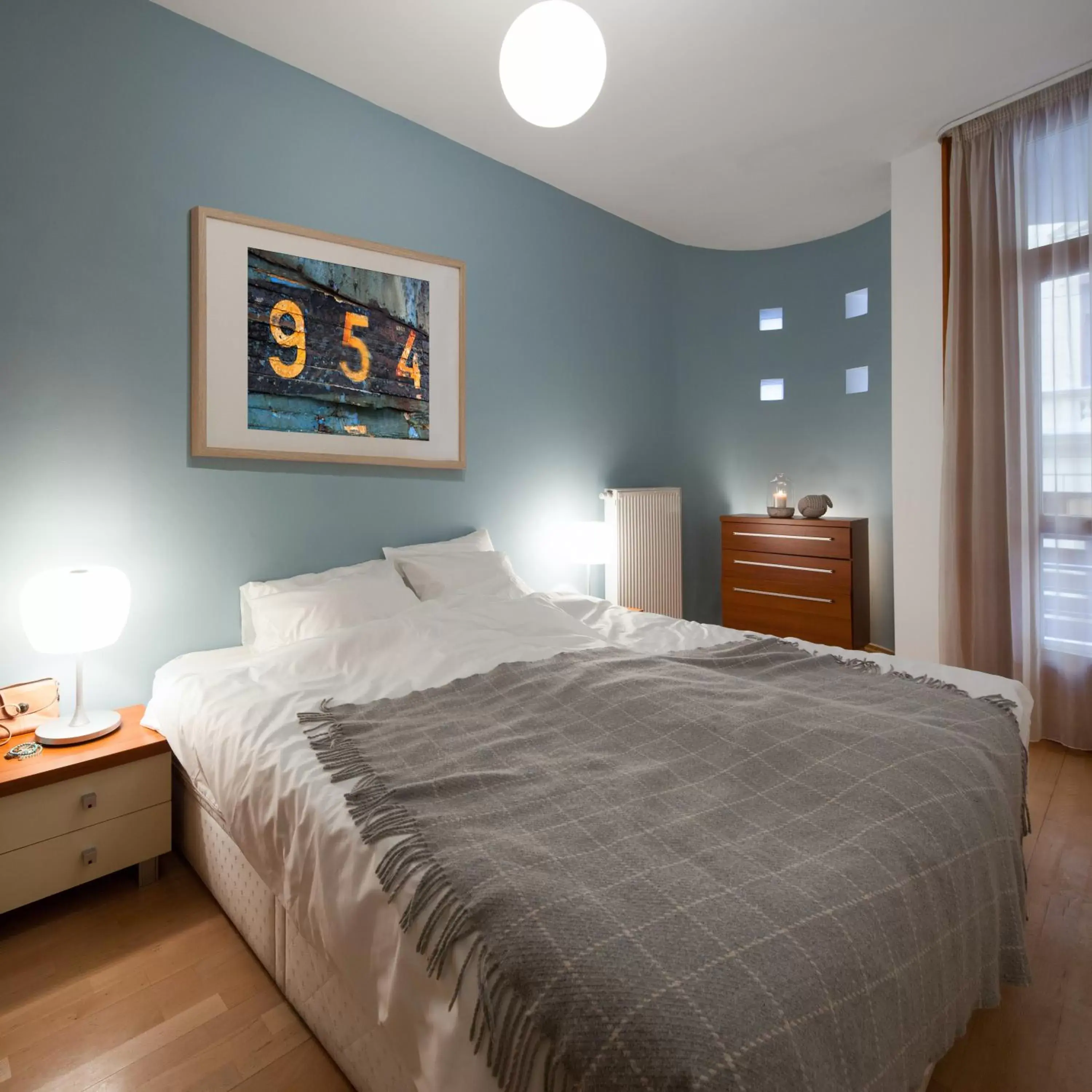 Bedroom, Bed in Lord Residence Bedroom, Bed in Lord Residence