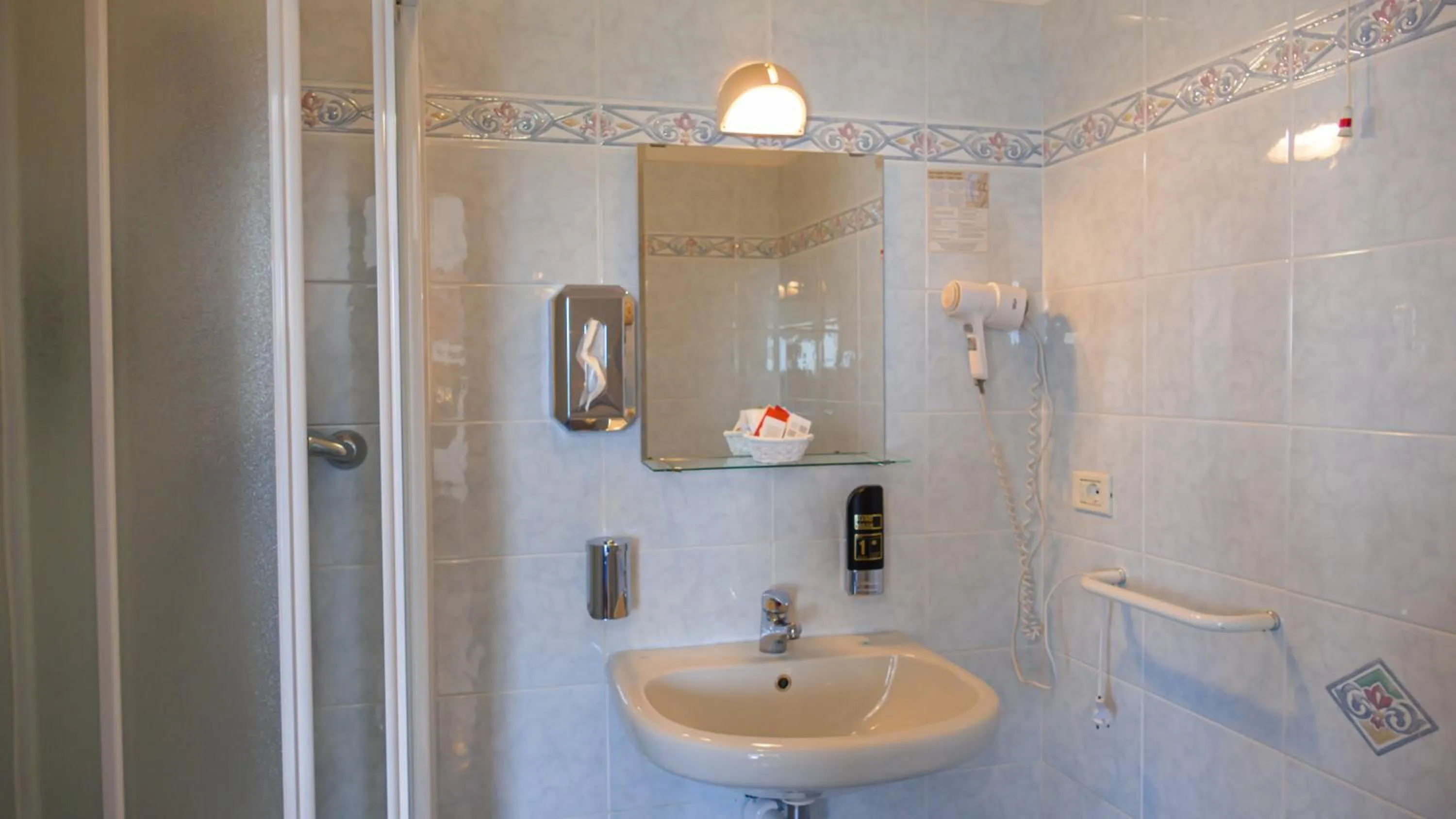 Bathroom in Hotel Casa Marinella