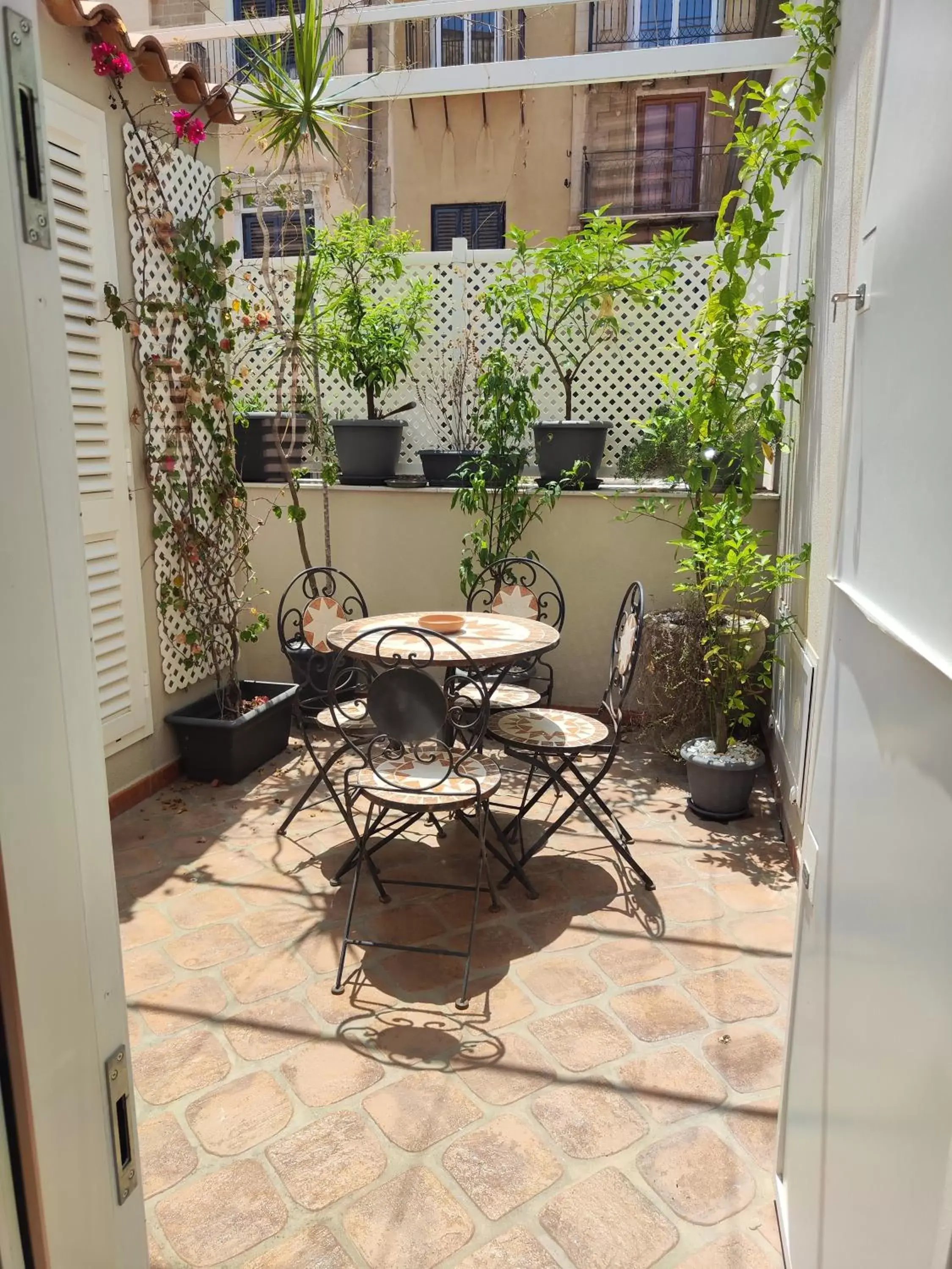 Patio in San Francesco Rooms and Apartment with Terrace in Palermo