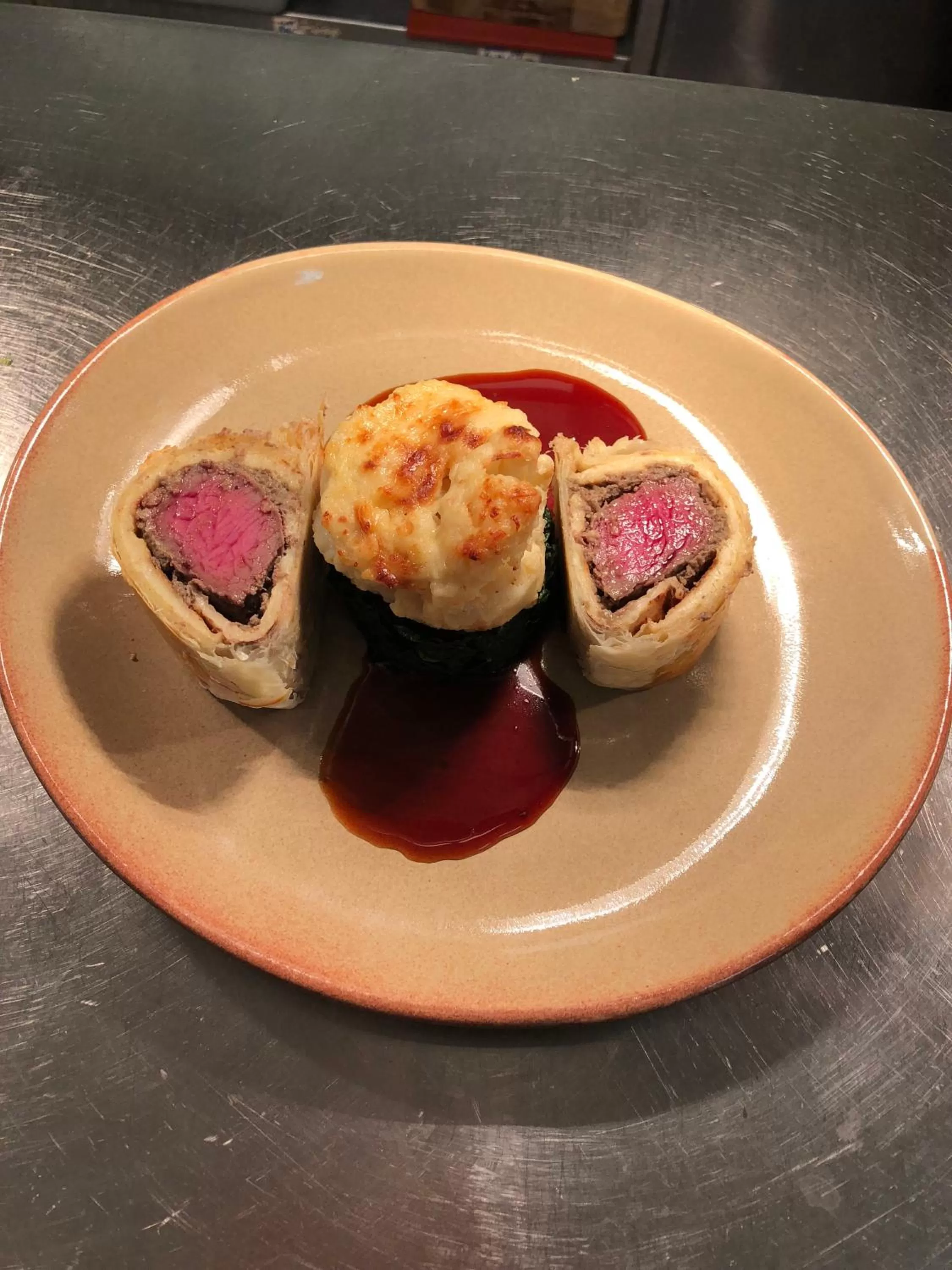 Food and drinks in The Barnsdale, Rutland