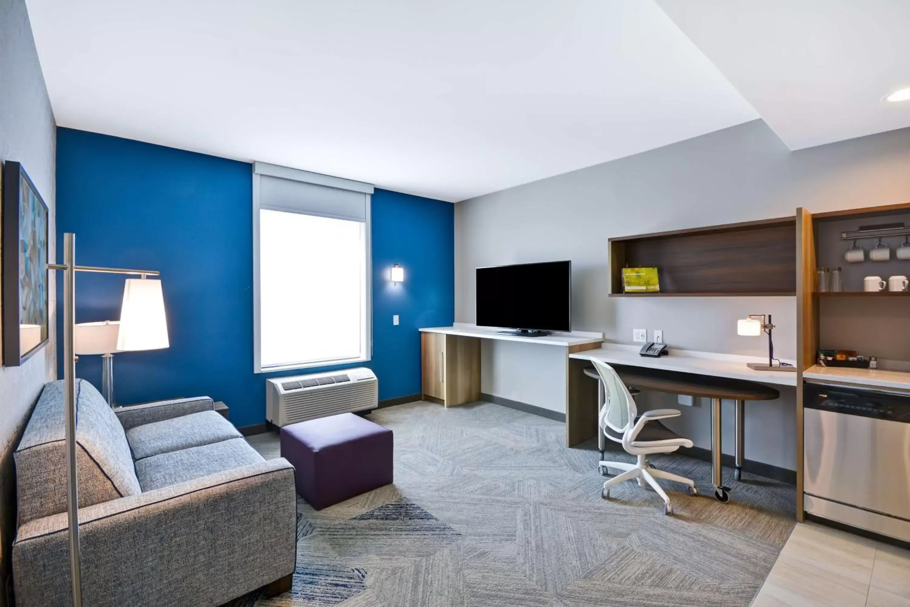 Bedroom, Seating Area in Home2 Suites By Hilton Plano Richardson