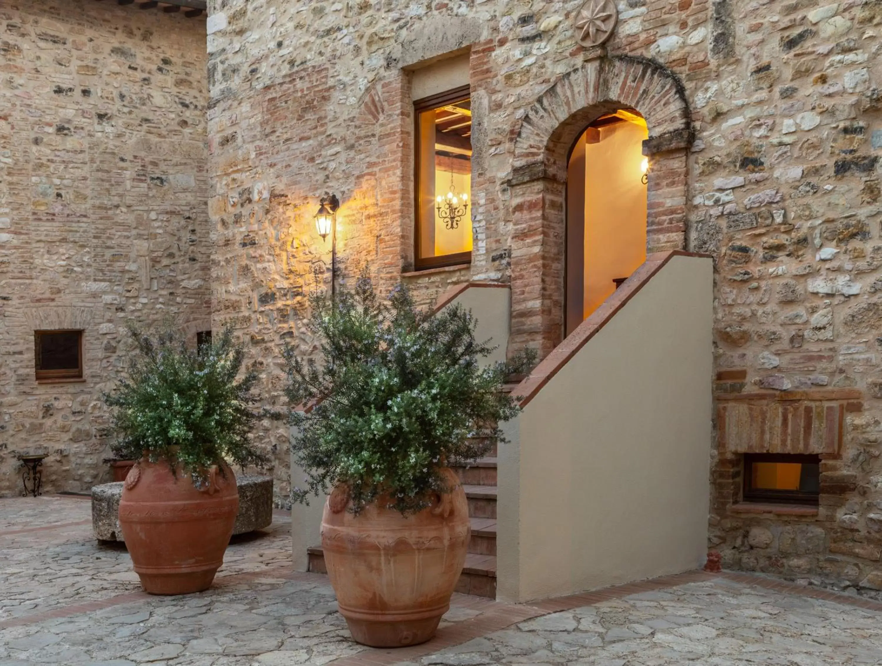 Inner courtyard view in Borgo Petroro