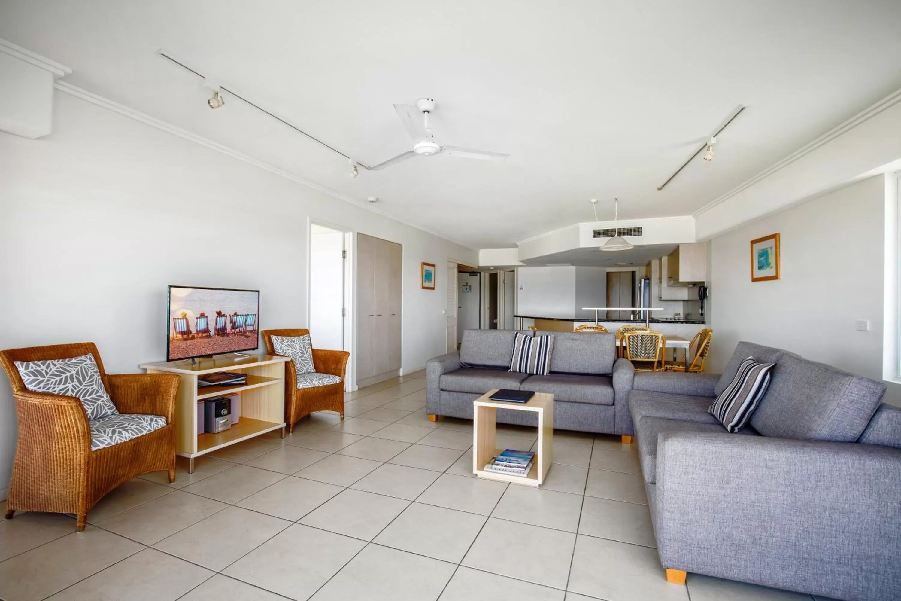 Living room, Seating Area in Rolling Surf Resort