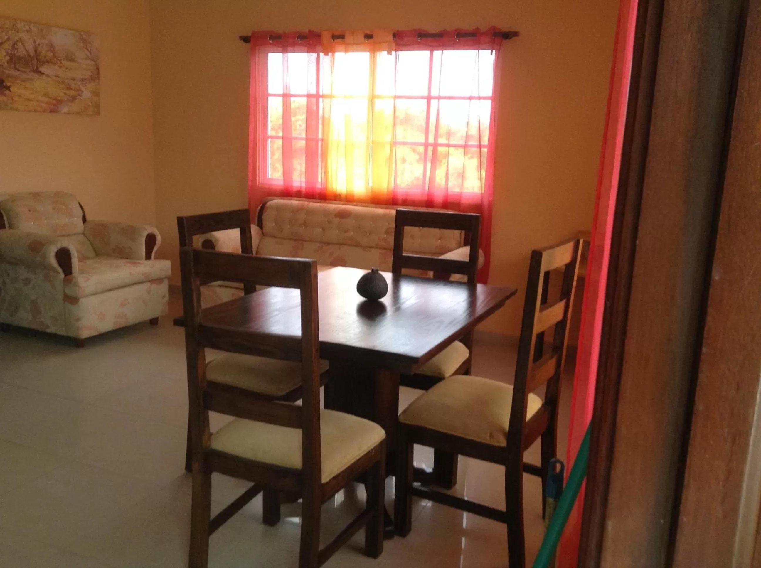 Dining Area in White Sands shared apartments