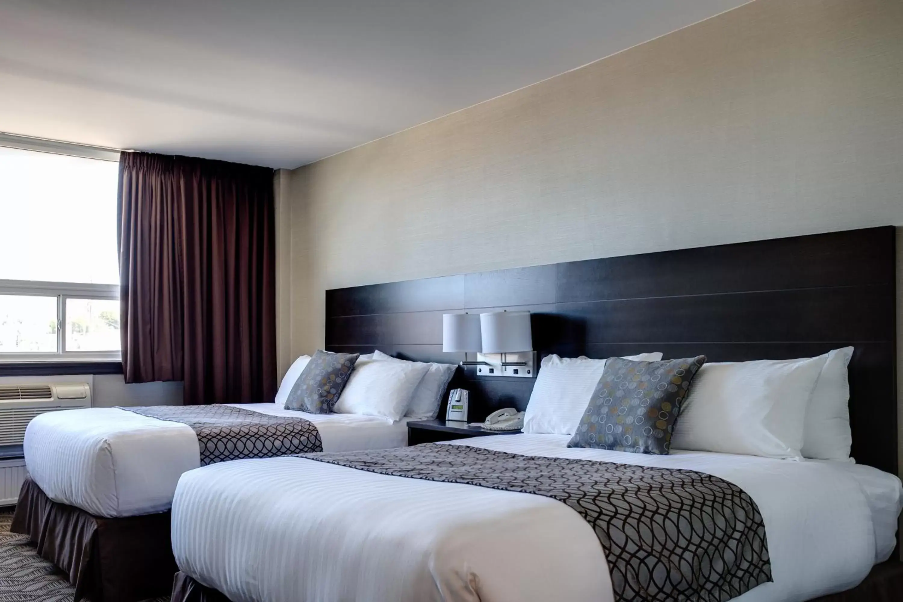 Bedroom, Bed in Clarion Hotel Sudbury