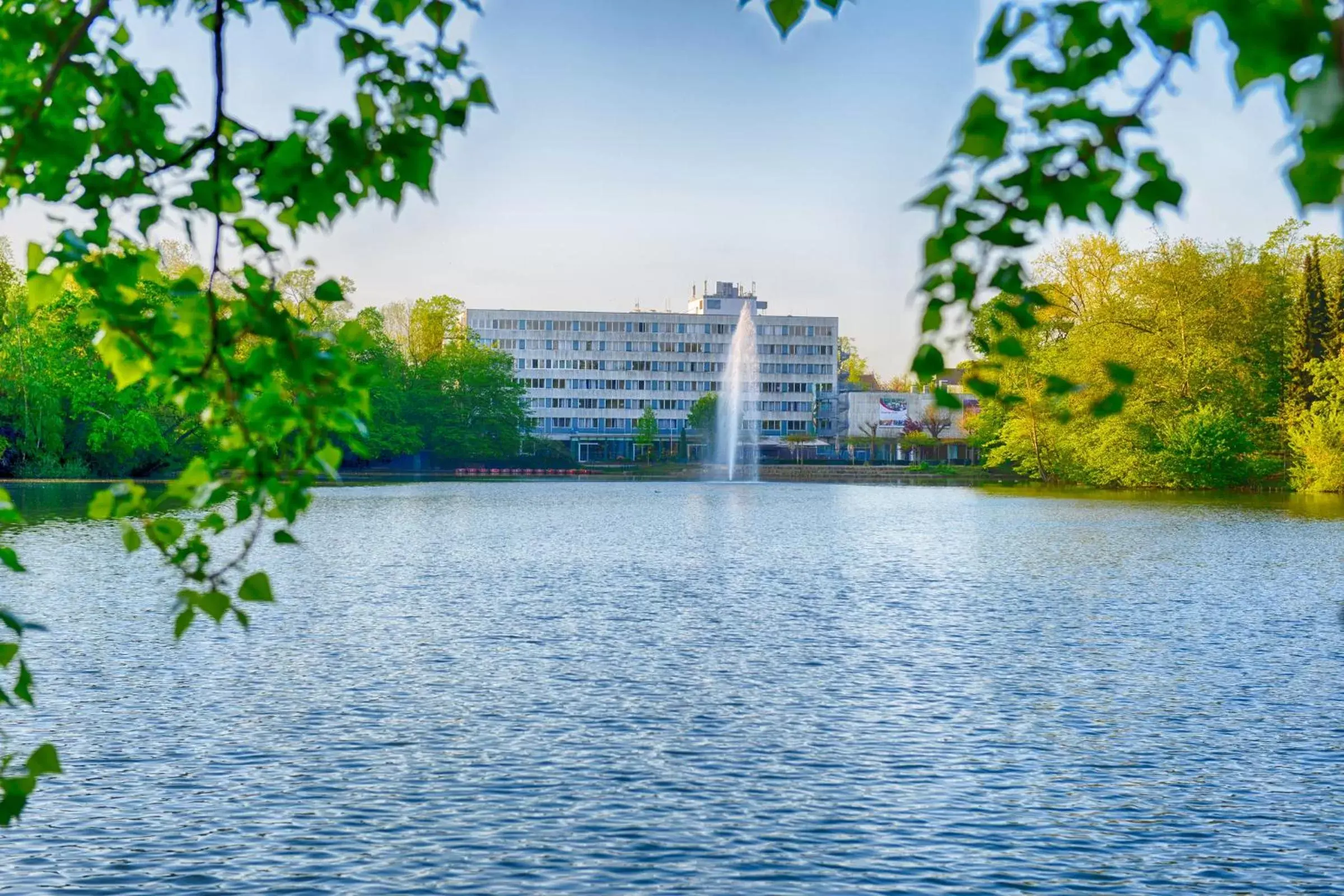 Property building, Nearby Landmark in Leonardo Royal Hotel Köln - Am Stadtwald