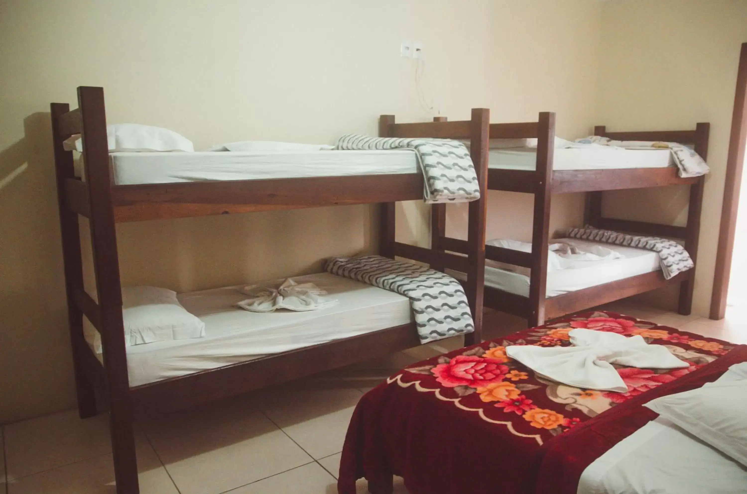 Bedroom, Bunk Bed in Marechal Plaza Hotel