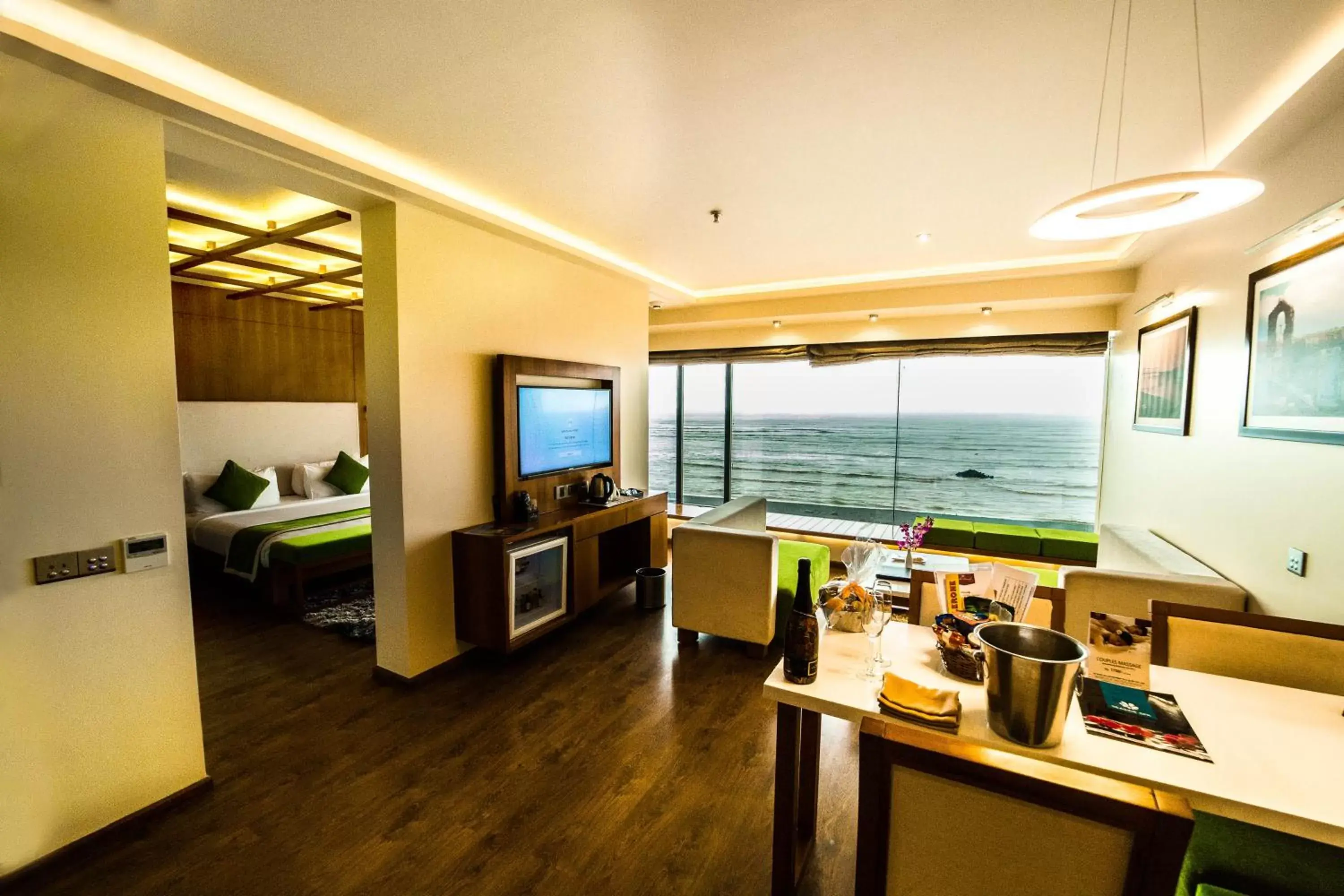 TV and multimedia in The Gold Beach Resort