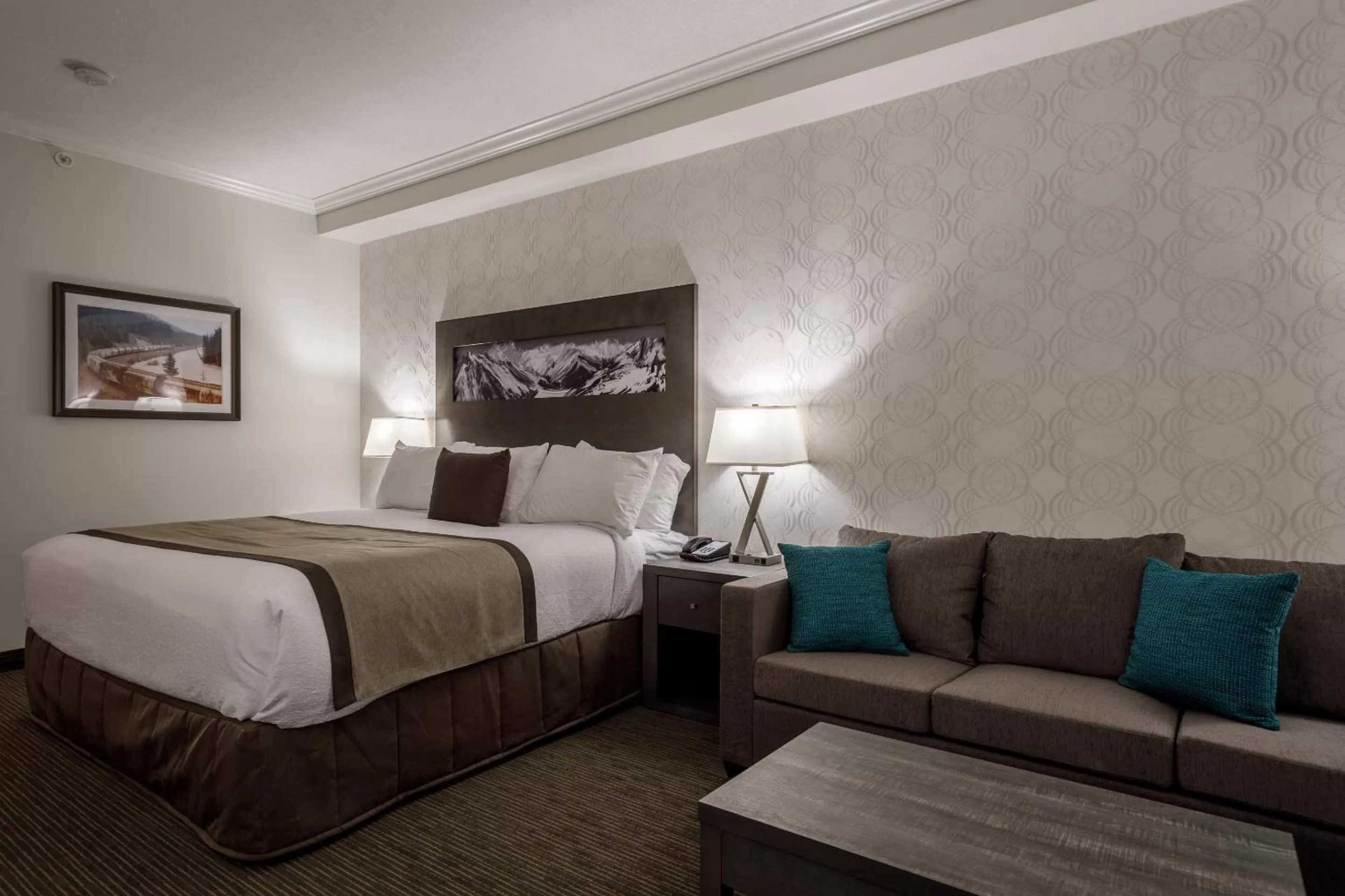 Bed in Ramada by Wyndham Revelstoke