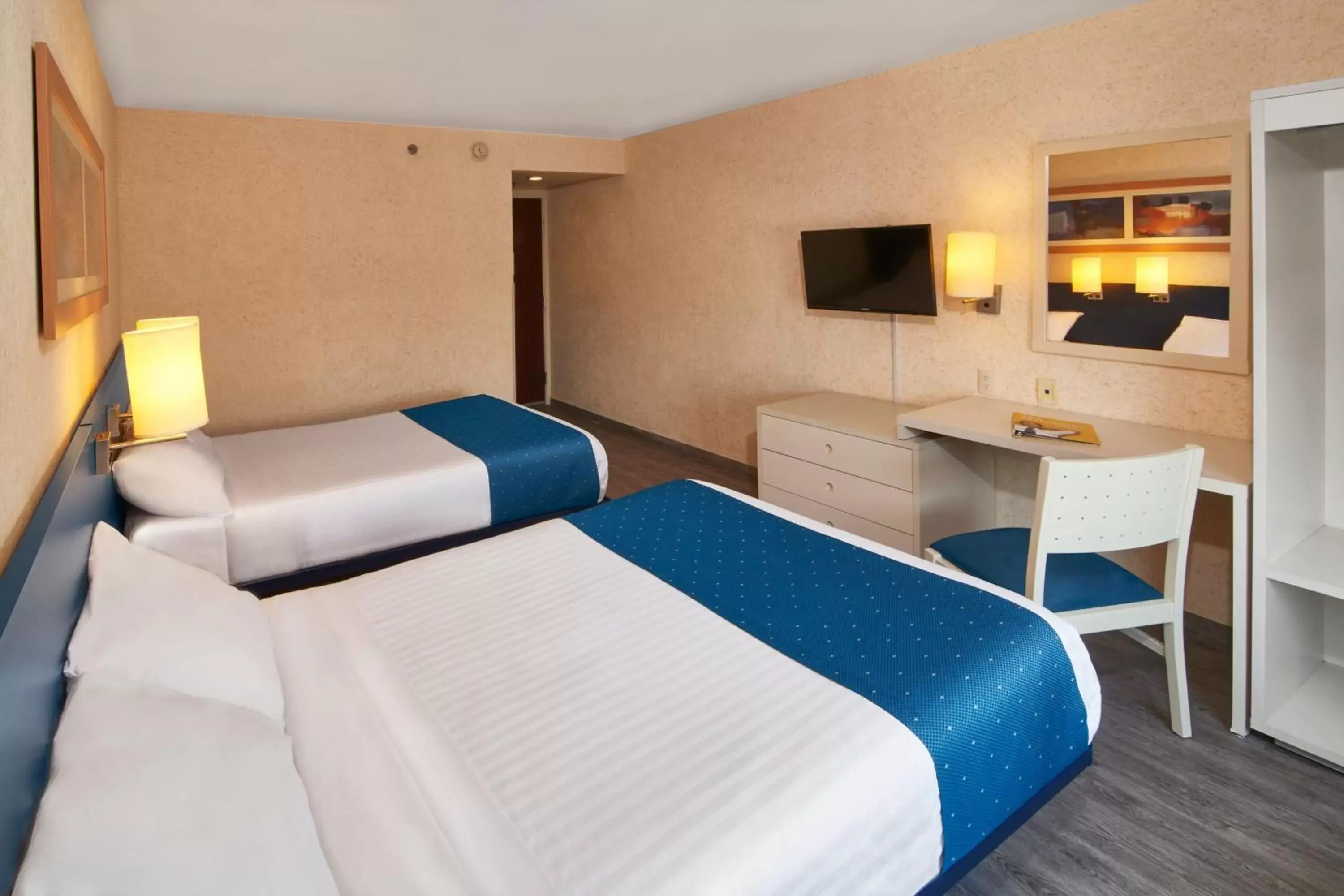 Photo of the whole room, Bed in City Express by Marriott Puebla Angelopolis