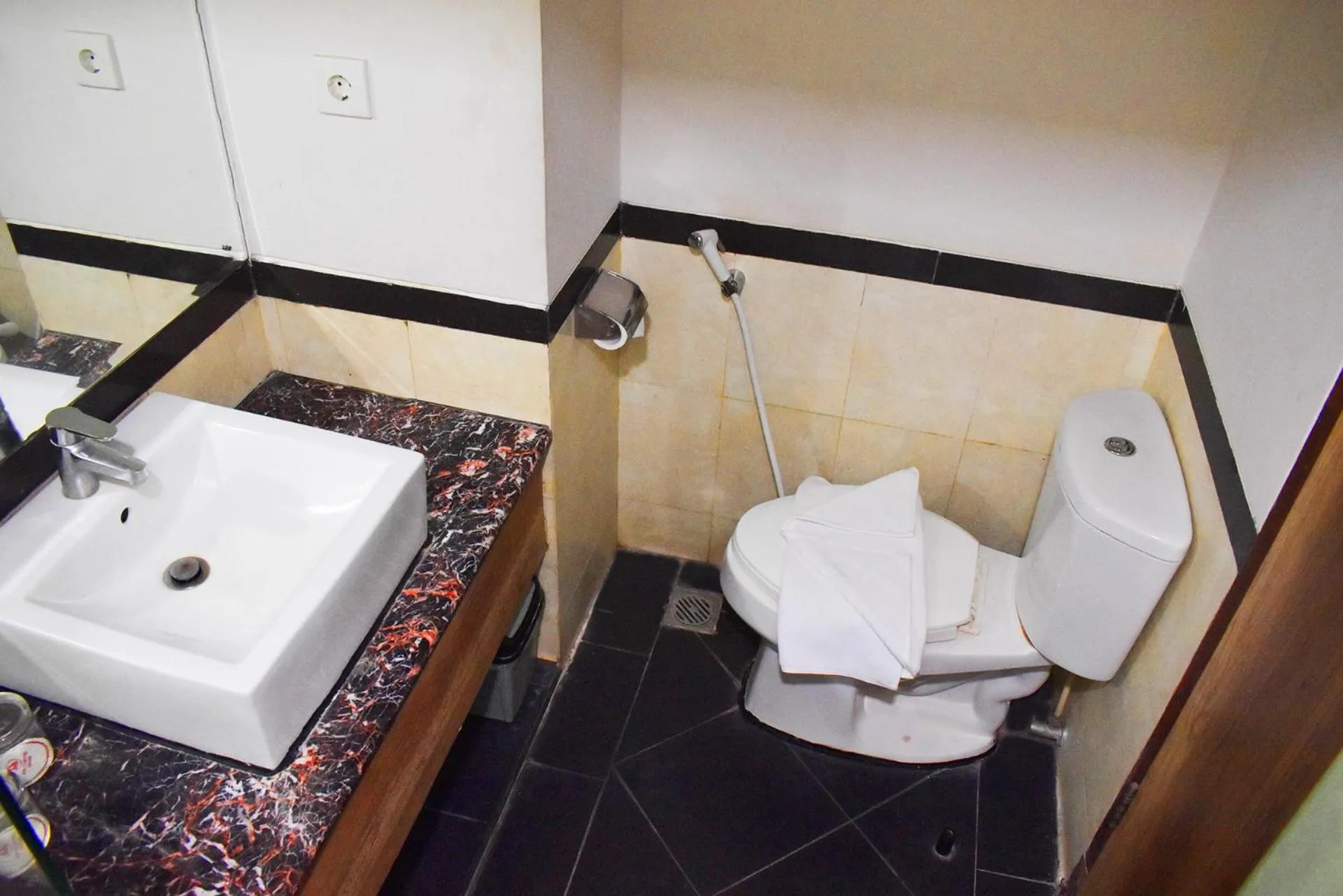 Bathroom in Abadi Hotel Malioboro Yogyakarta