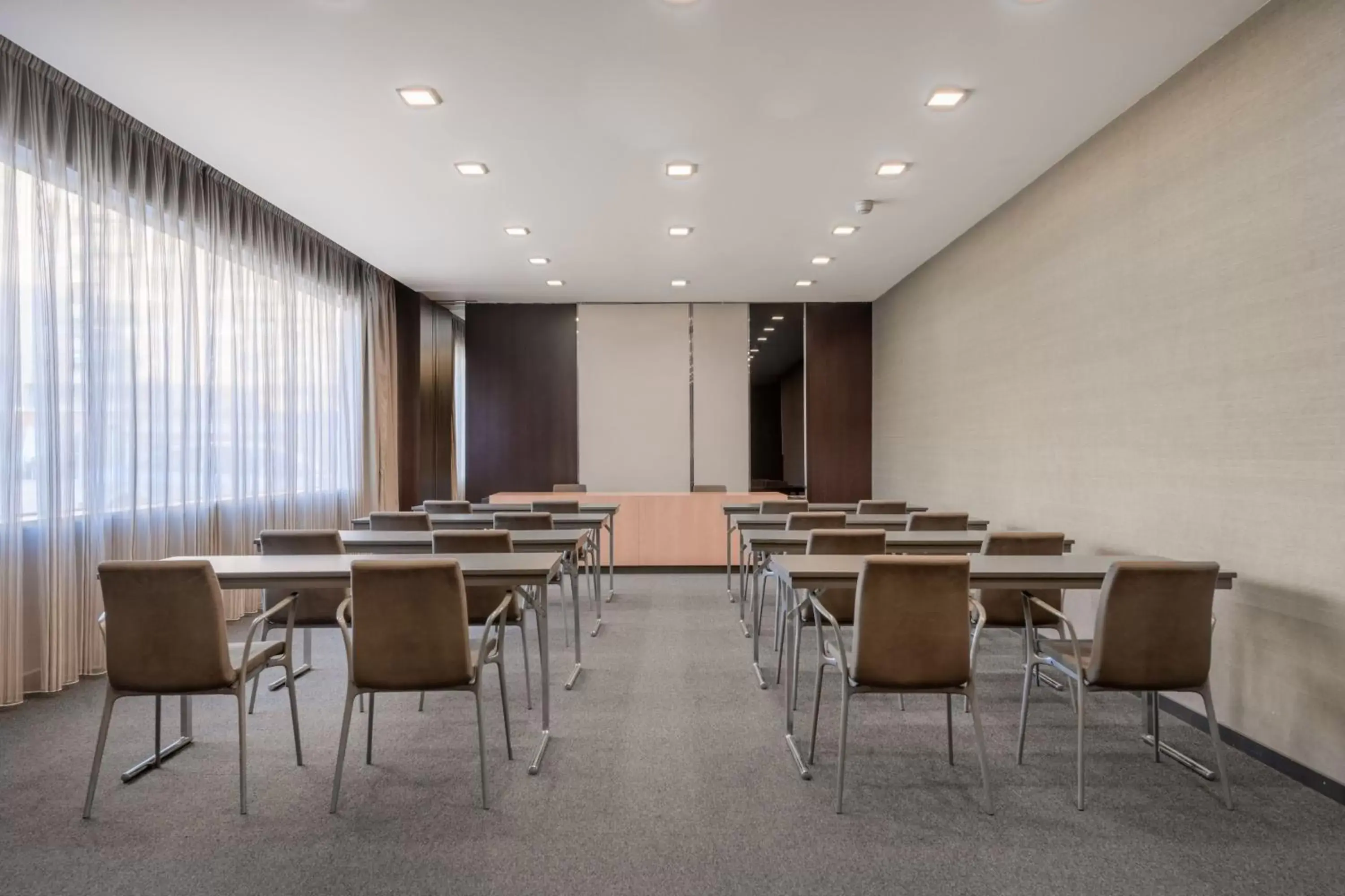 Meeting/conference room in AC Hotel Elda by Marriott