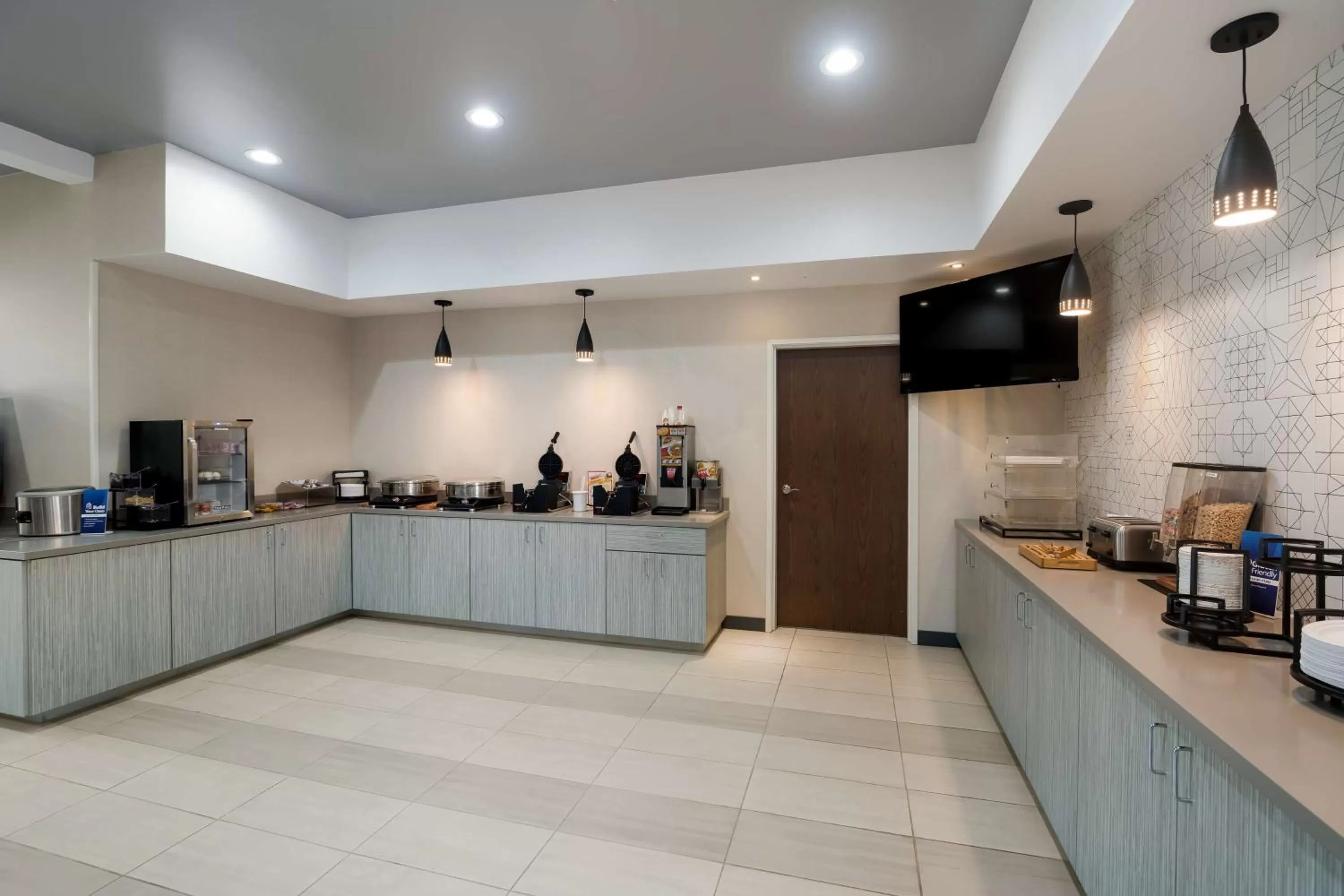 Restaurant/places to eat in Best Western Colfax