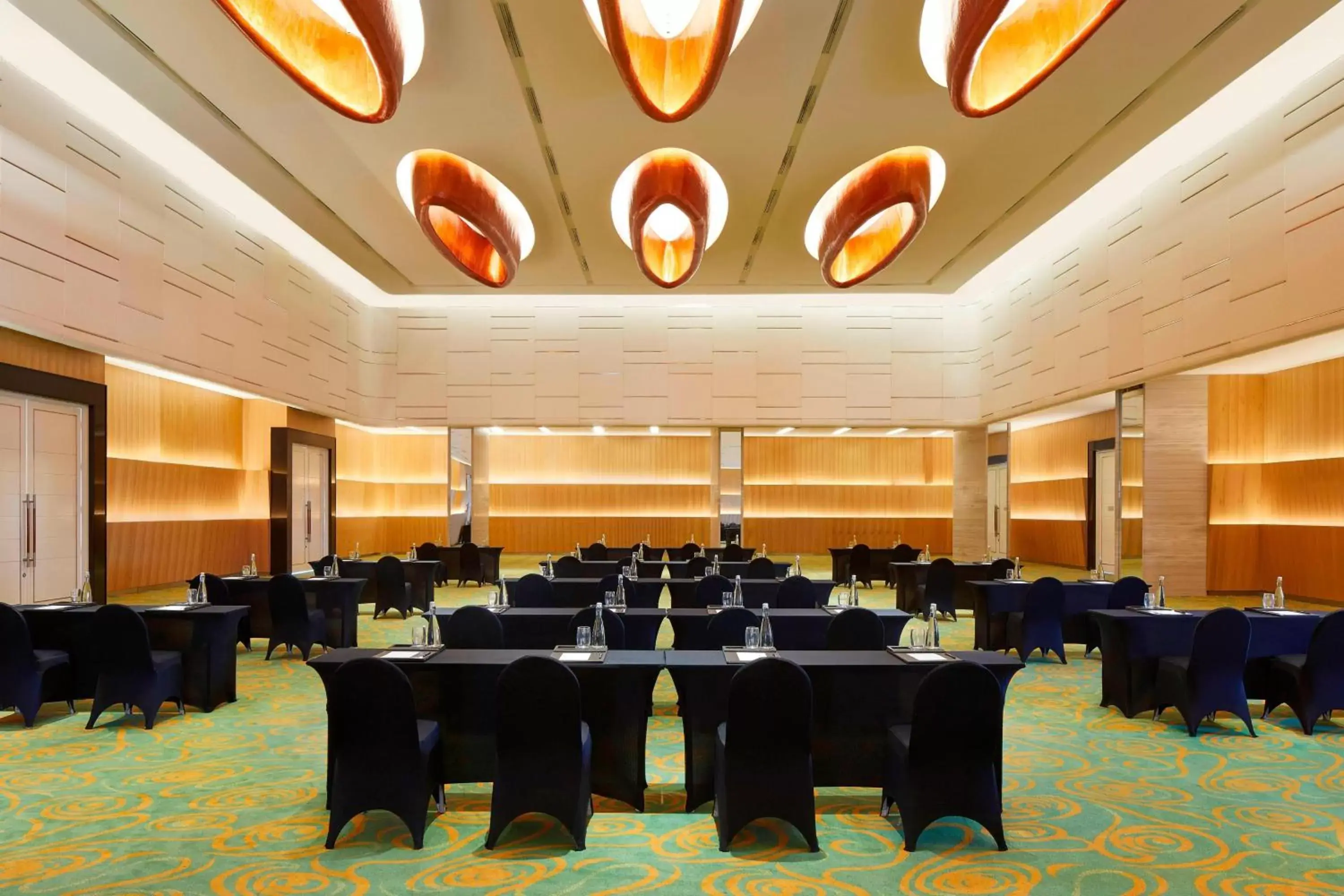 Meeting/conference room, Banquet Facilities in Fairfield by Marriott Surabaya