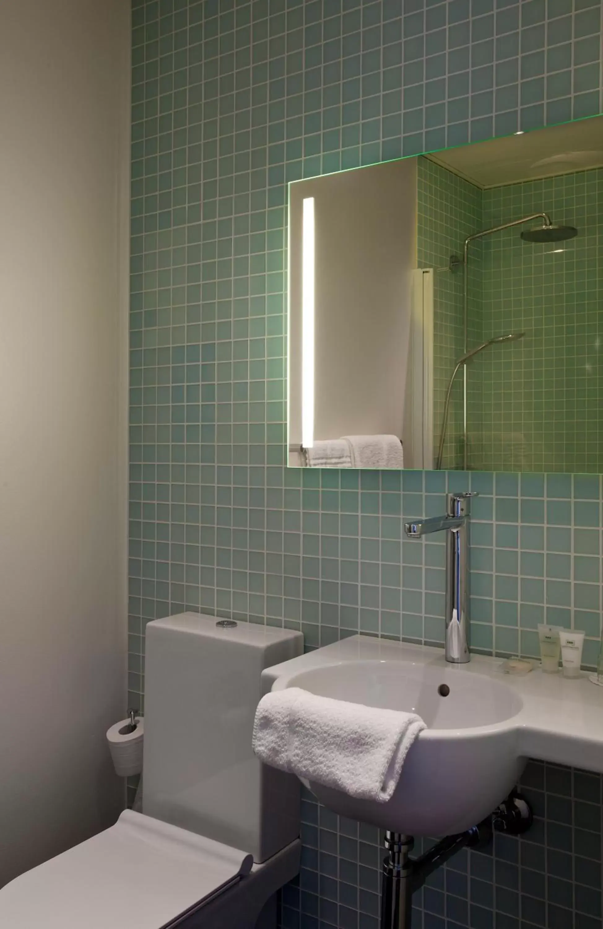 Bathroom in Glostrup Park Hotel