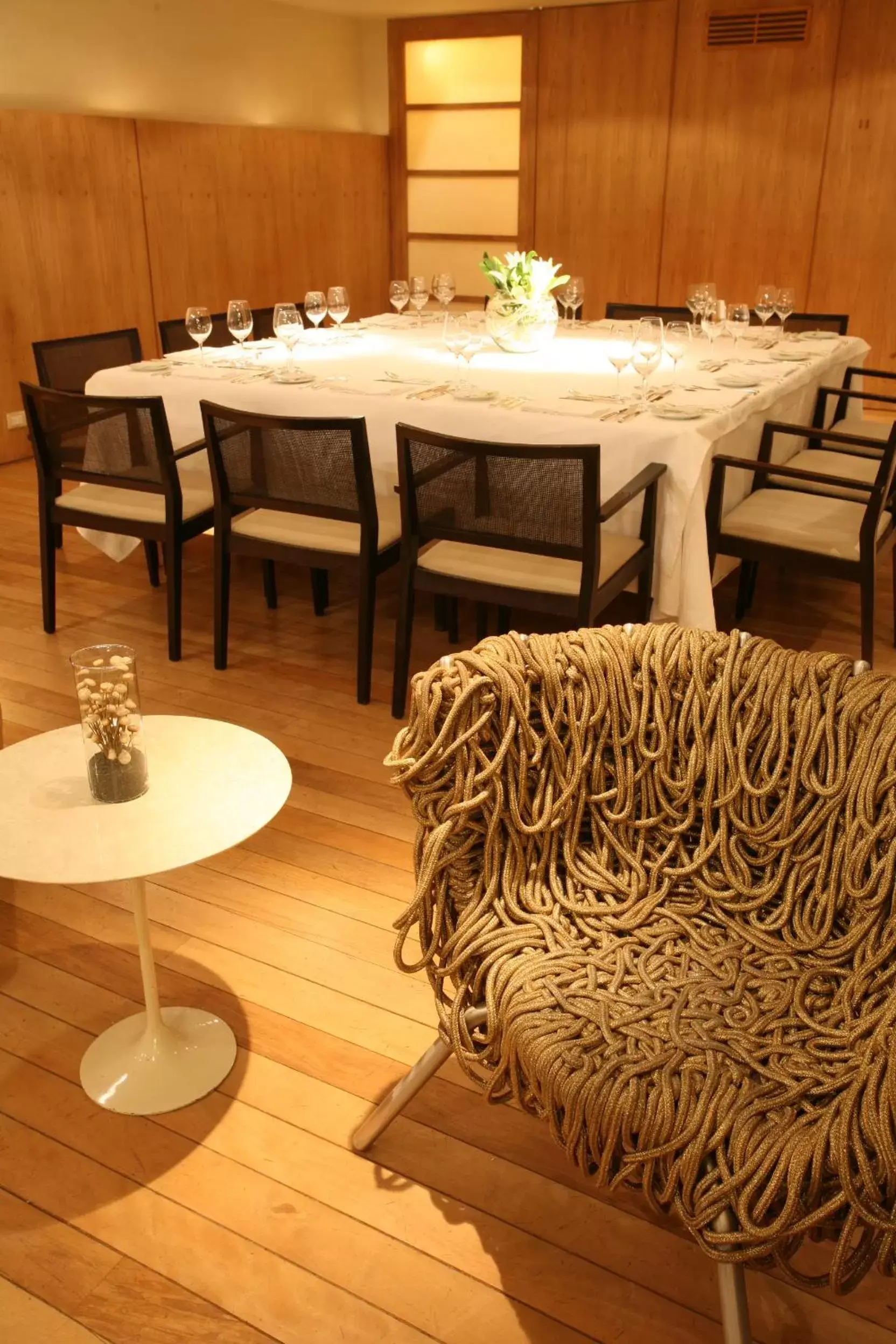 Banquet/Function facilities, Restaurant/Places to Eat in Hotel Emiliano