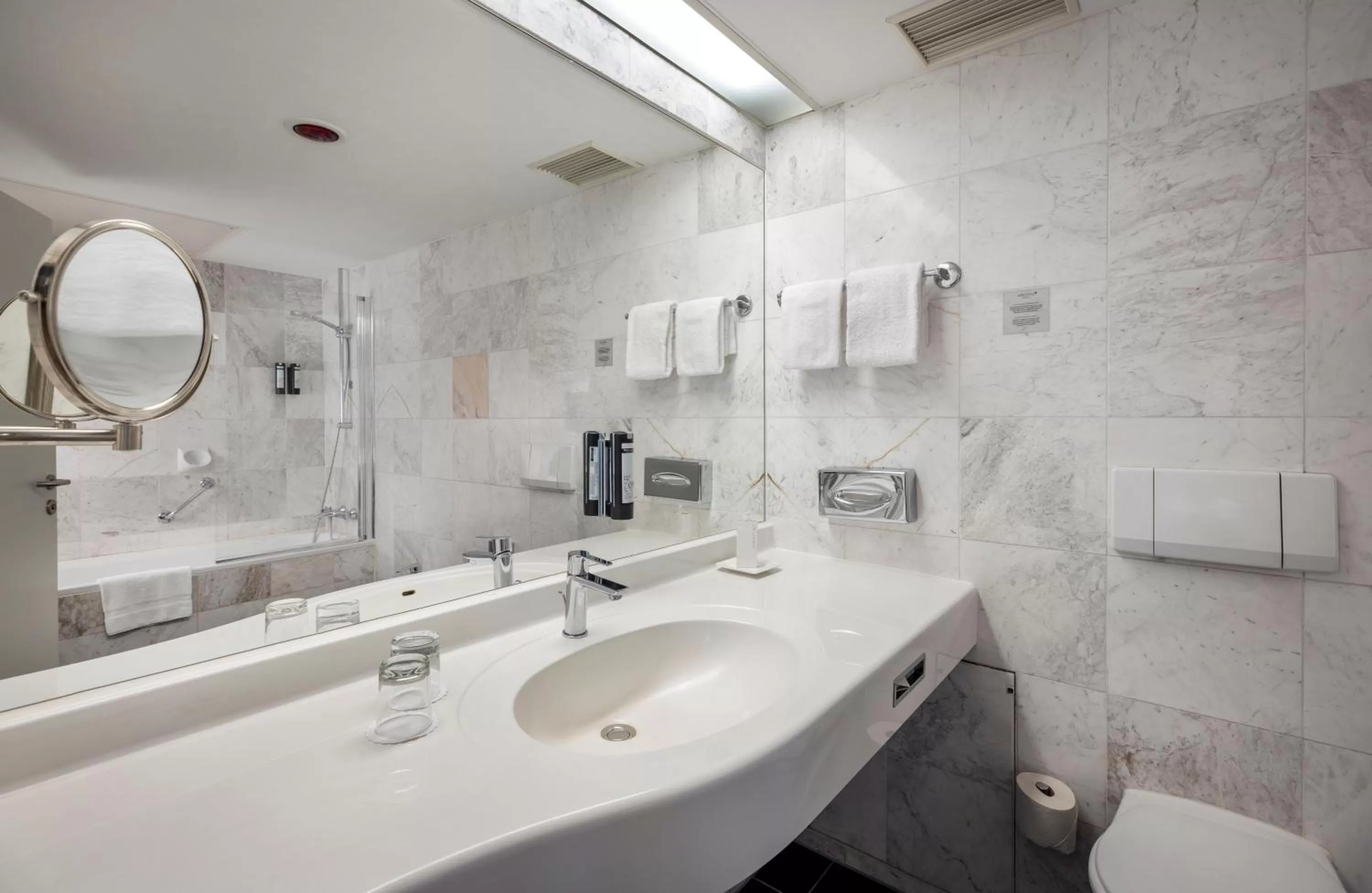 Bathroom in ARCOTEL Wimberger Wien