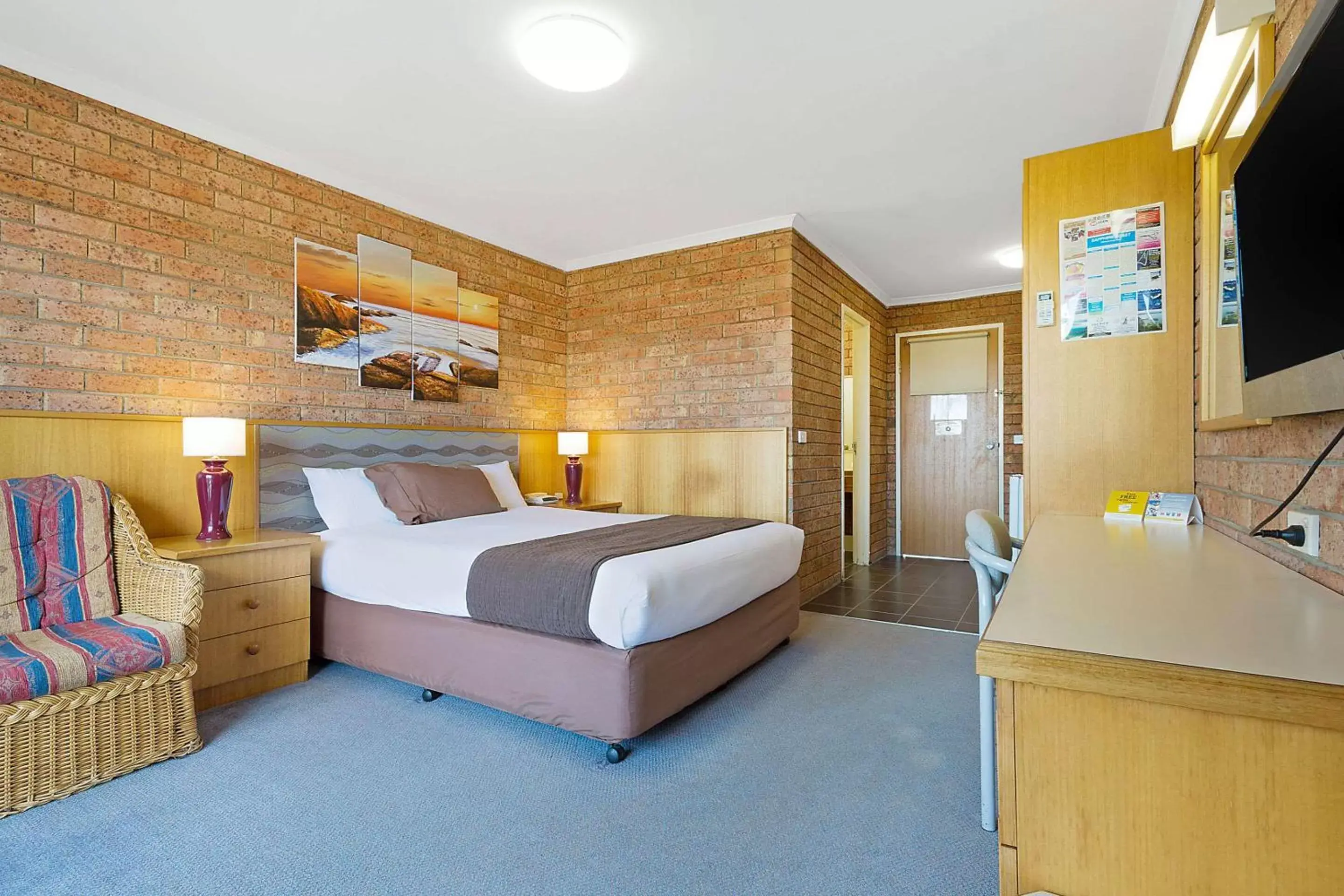 Bedroom, Bed in Comfort Inn Merimbula
