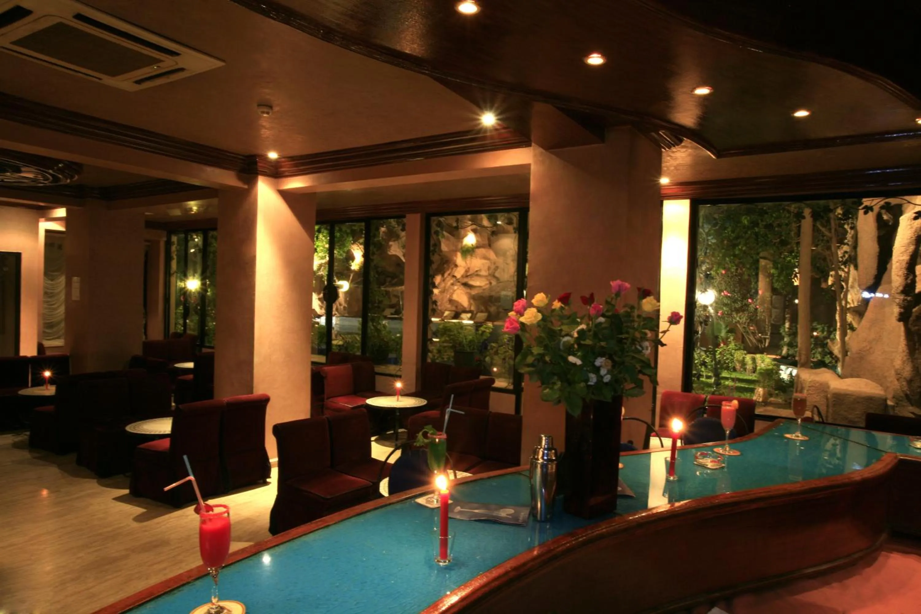 Lounge or bar in Imperial Holiday Hôtel & spa