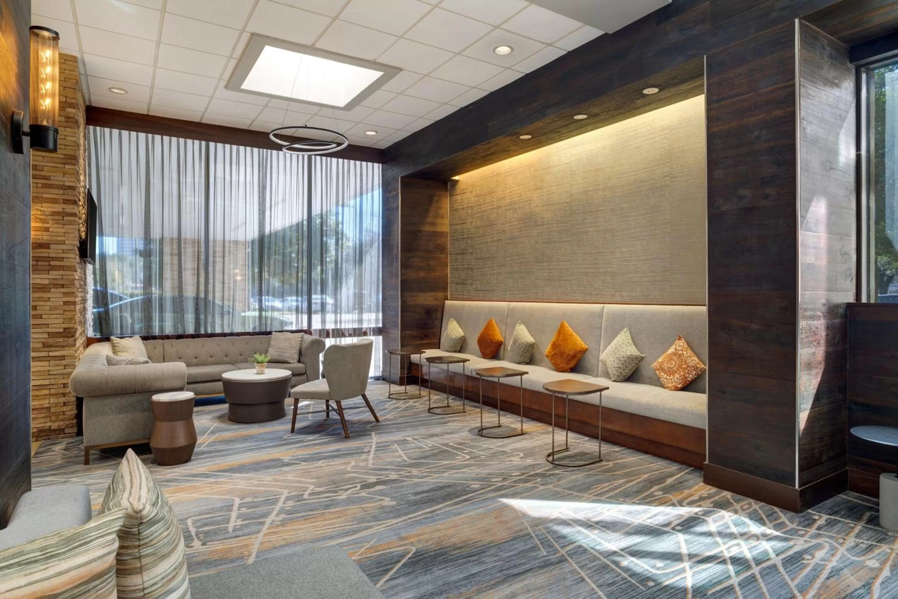 Lobby or reception in Houston Marriott North