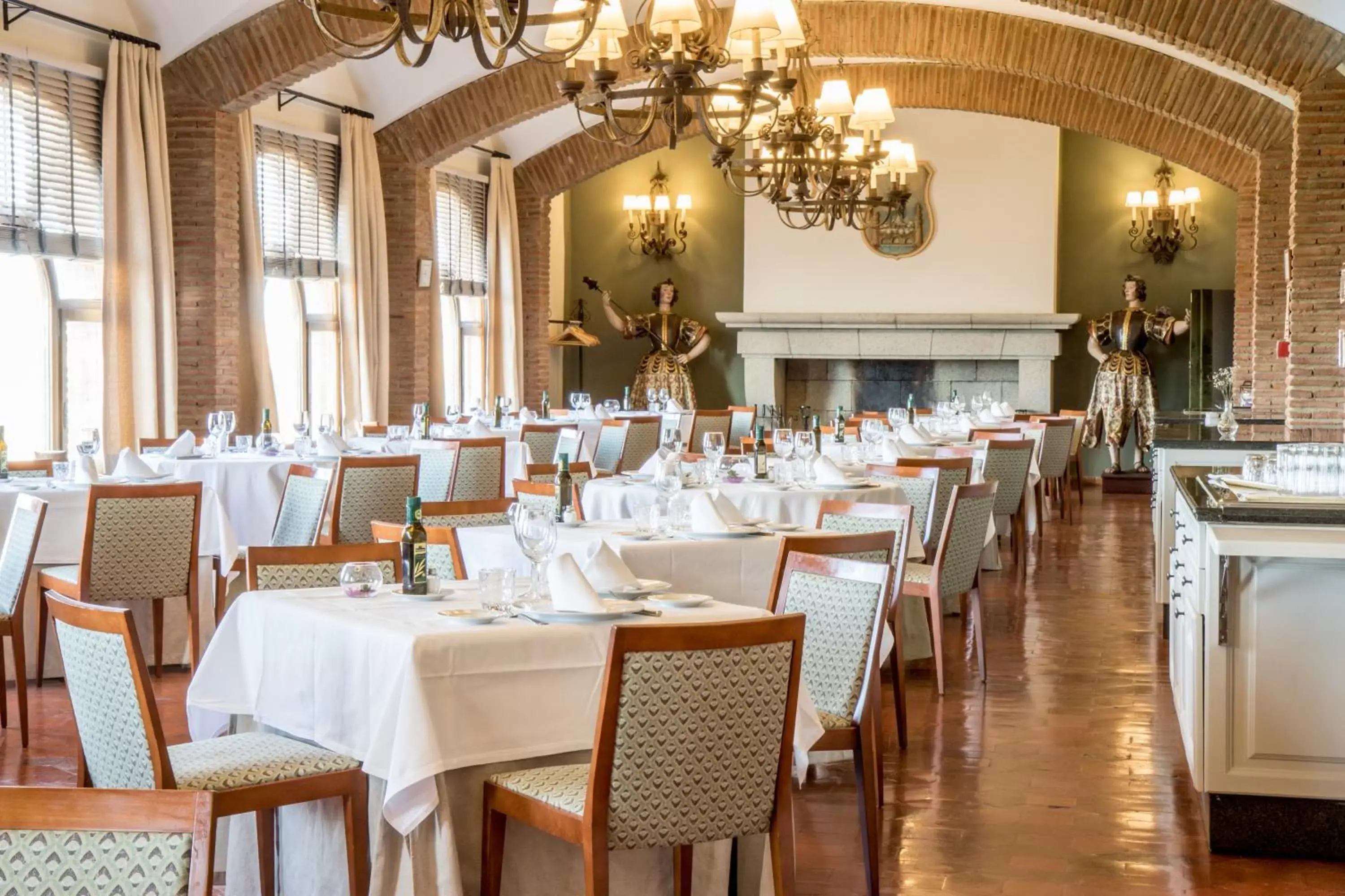 Restaurant/places to eat in Parador de Benavente Restaurant/places to eat in Parador de Benavente
