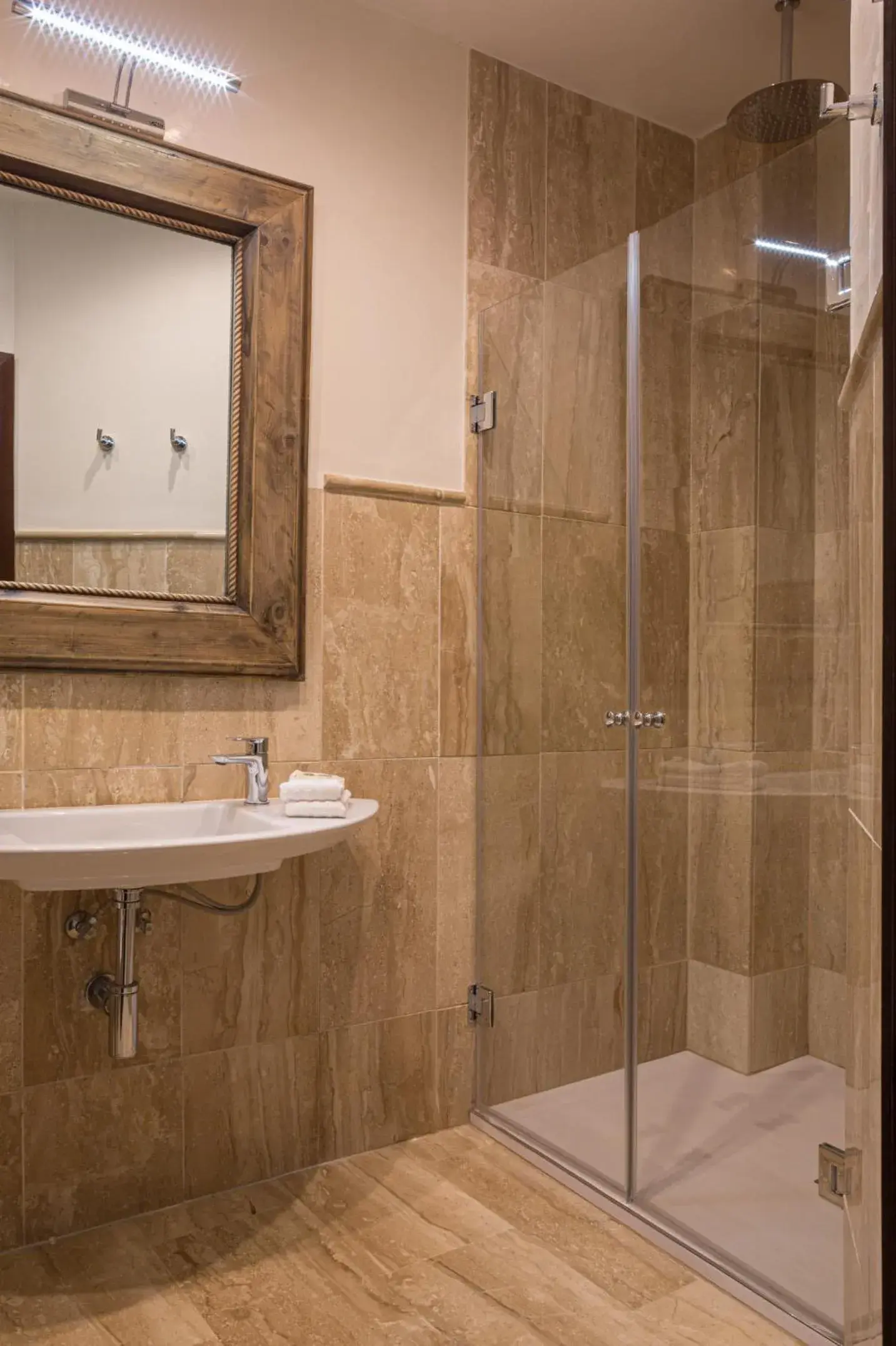 Shower, Bathroom in Puerta Catedral Apartments