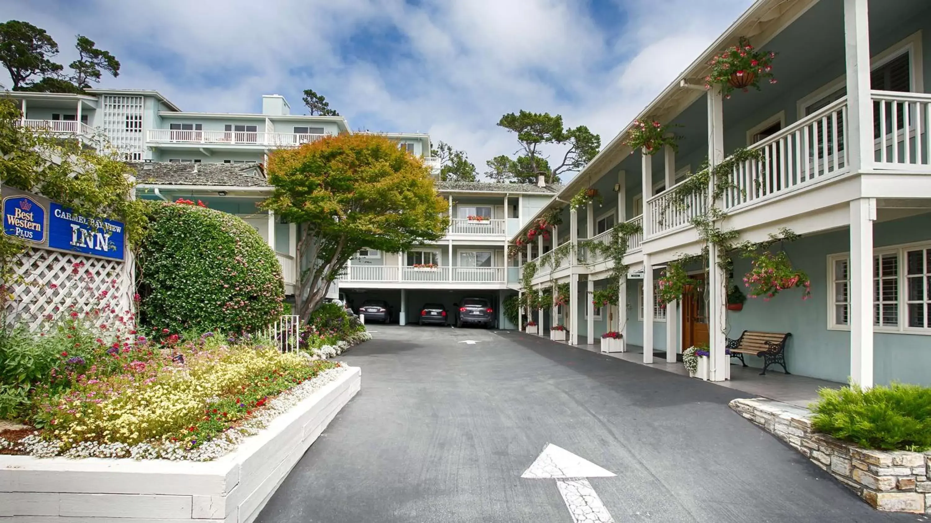 Property building in Carmel Bay View Inn Property building in Carmel Bay View Inn