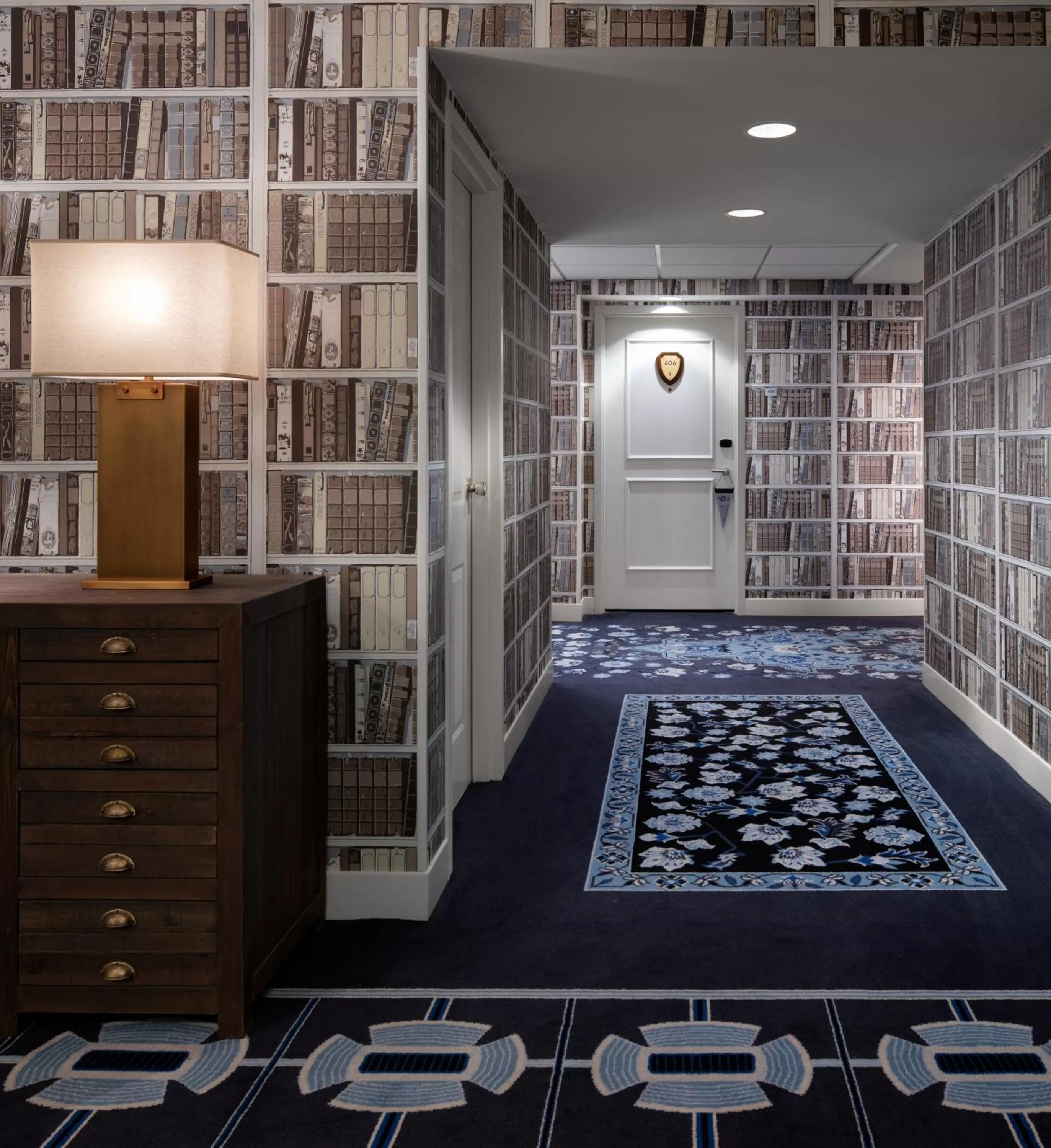 Other, Bed in Graduate by Hilton State College