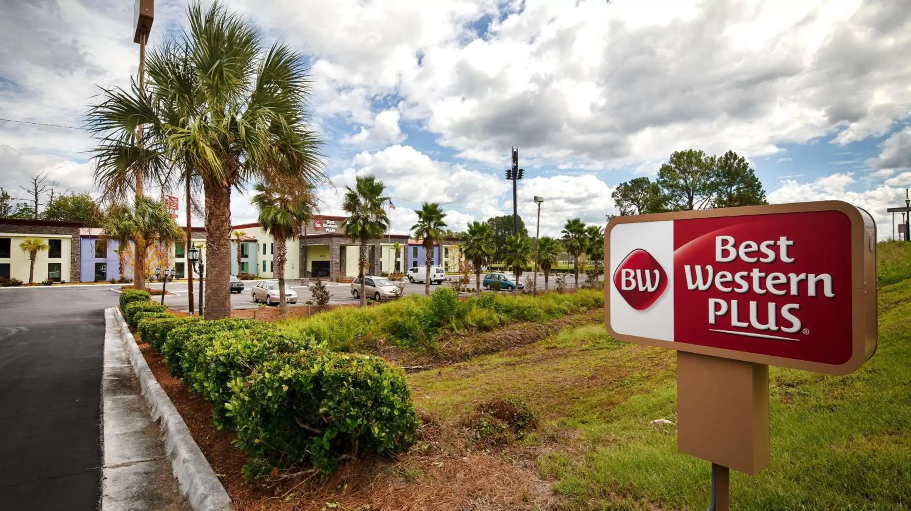 Property Building in Best Western Plus Hardeeville Inn & Suites