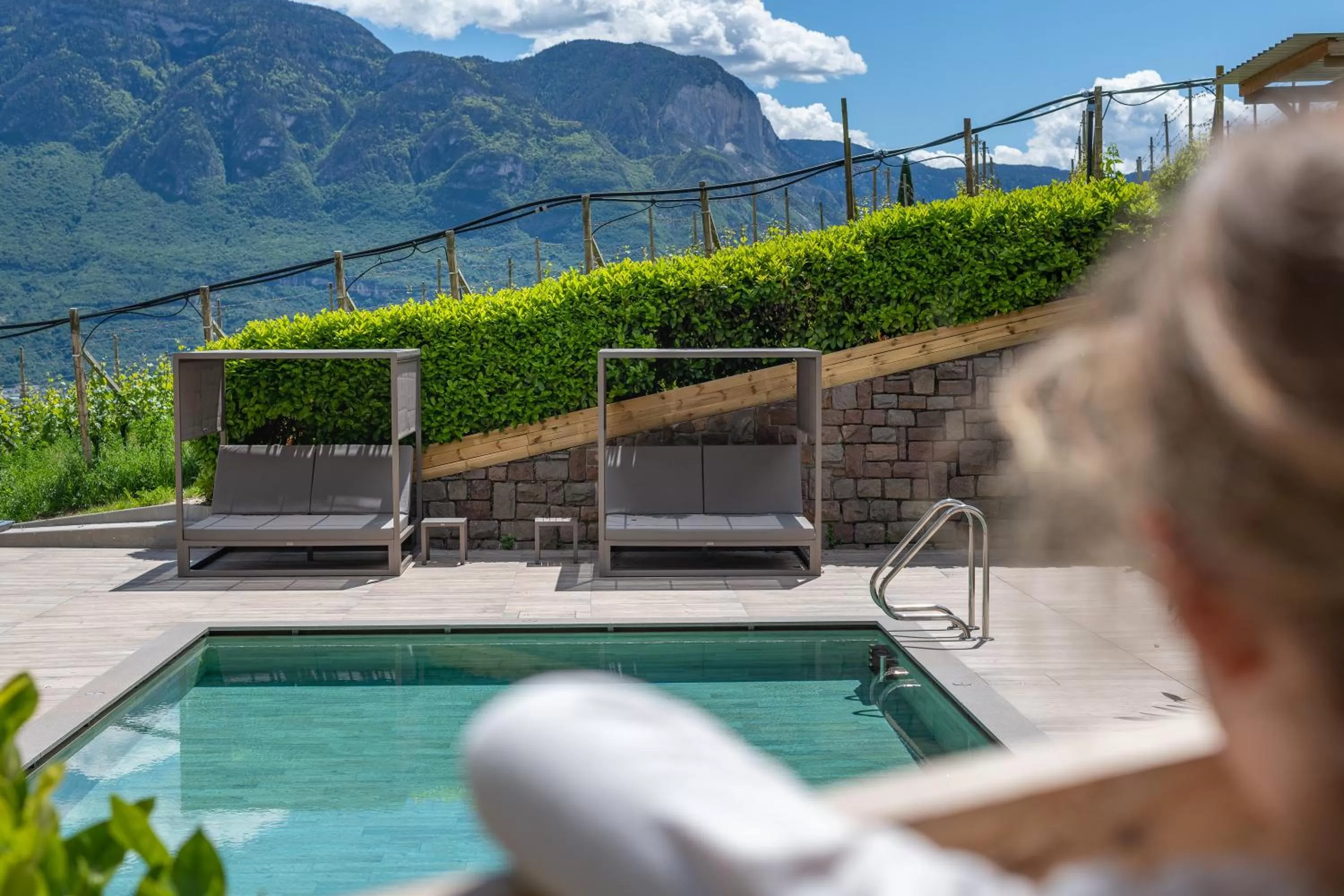 Swimming pool in Residence Garni Hotel Vineus