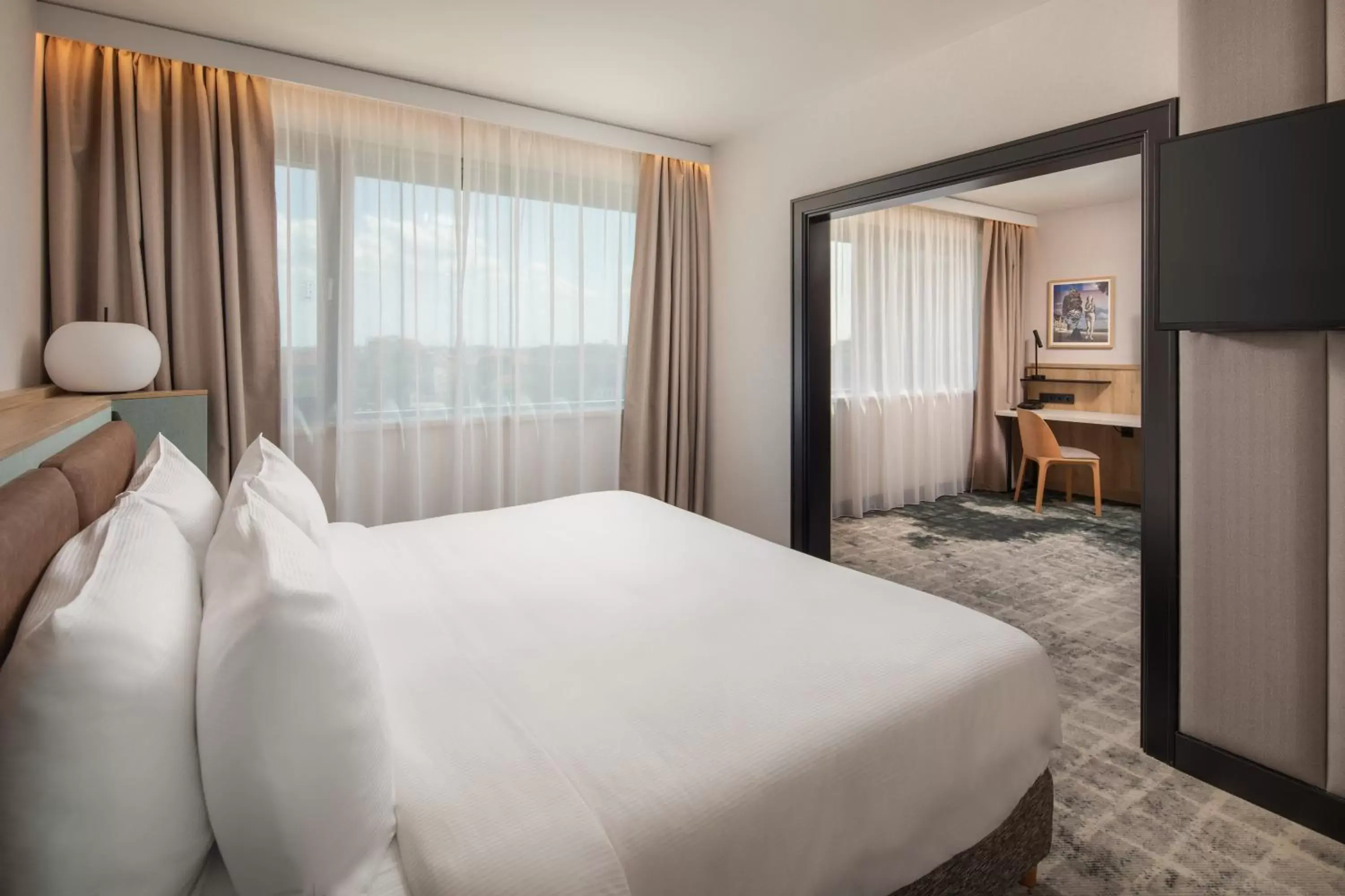 Bed in Crowne Plaza Budapest by IHG Bed in Crowne Plaza Budapest by IHG
