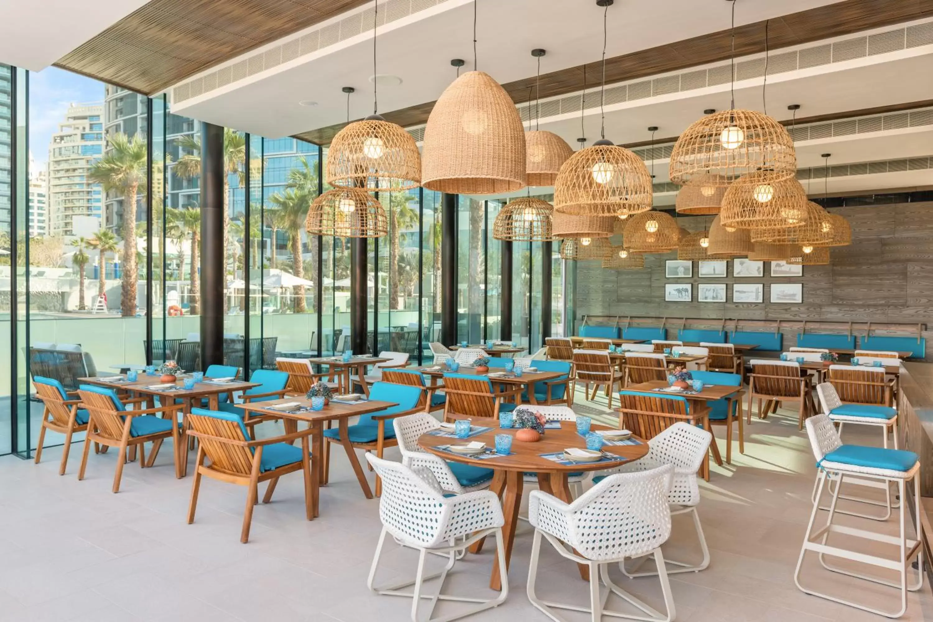 Restaurant/places to eat in Address Beach Resort Restaurant/places to eat in Address Beach Resort