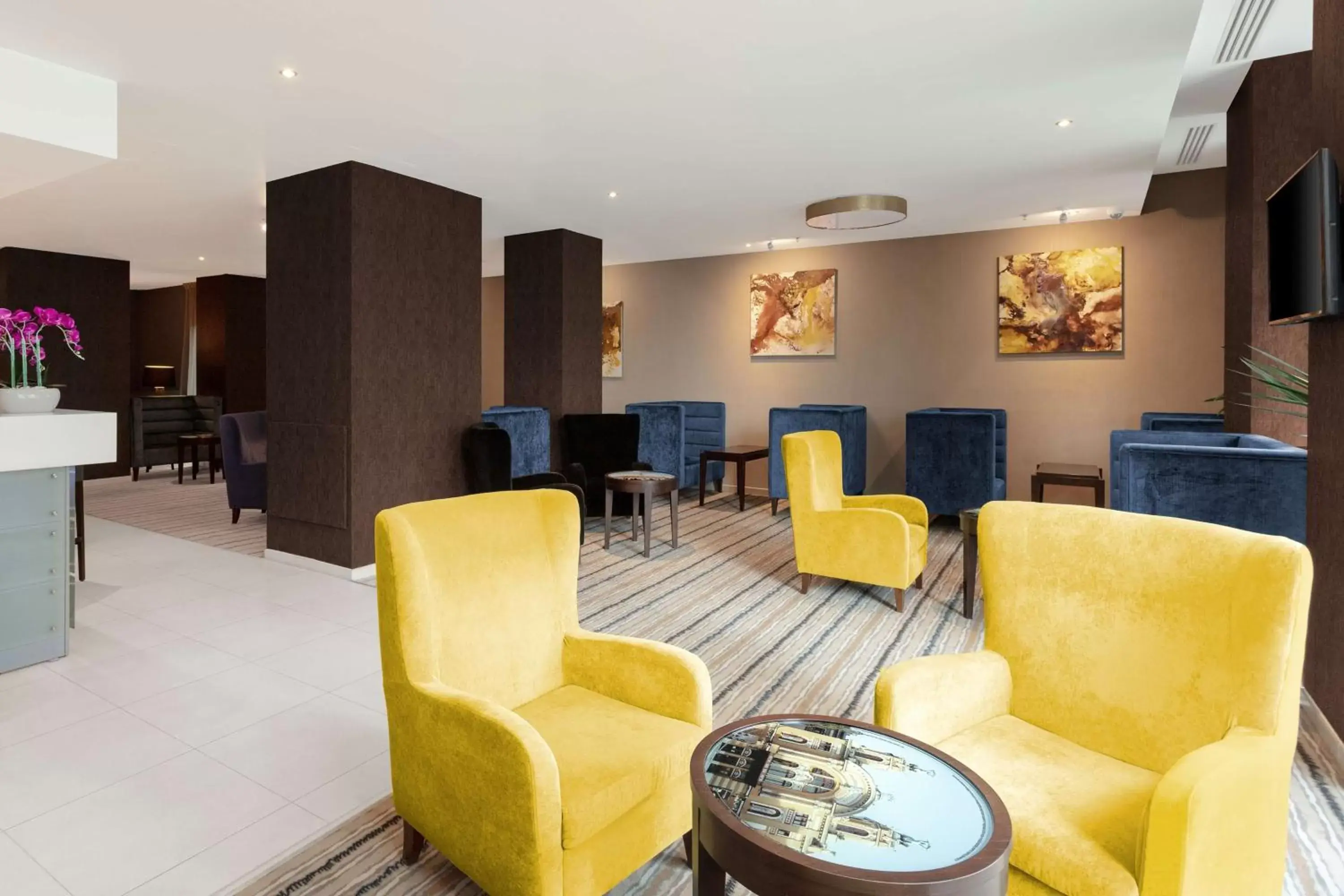 Lobby or reception in Hampton by Hilton Cluj-Napoca