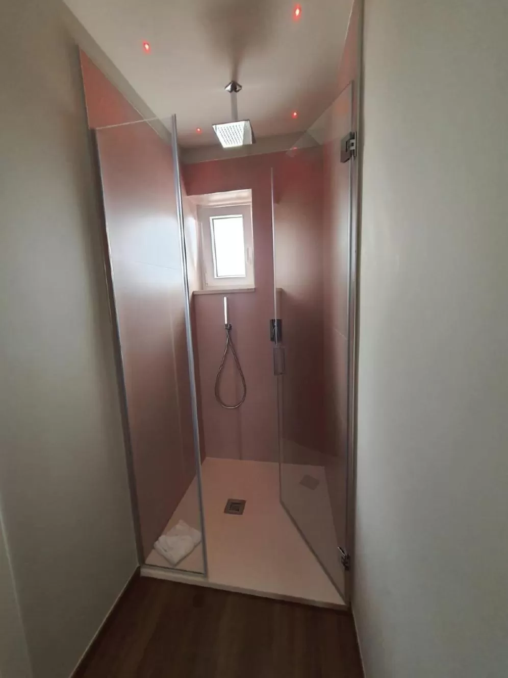 Shower in Corte Trento - Exclusive Rooms