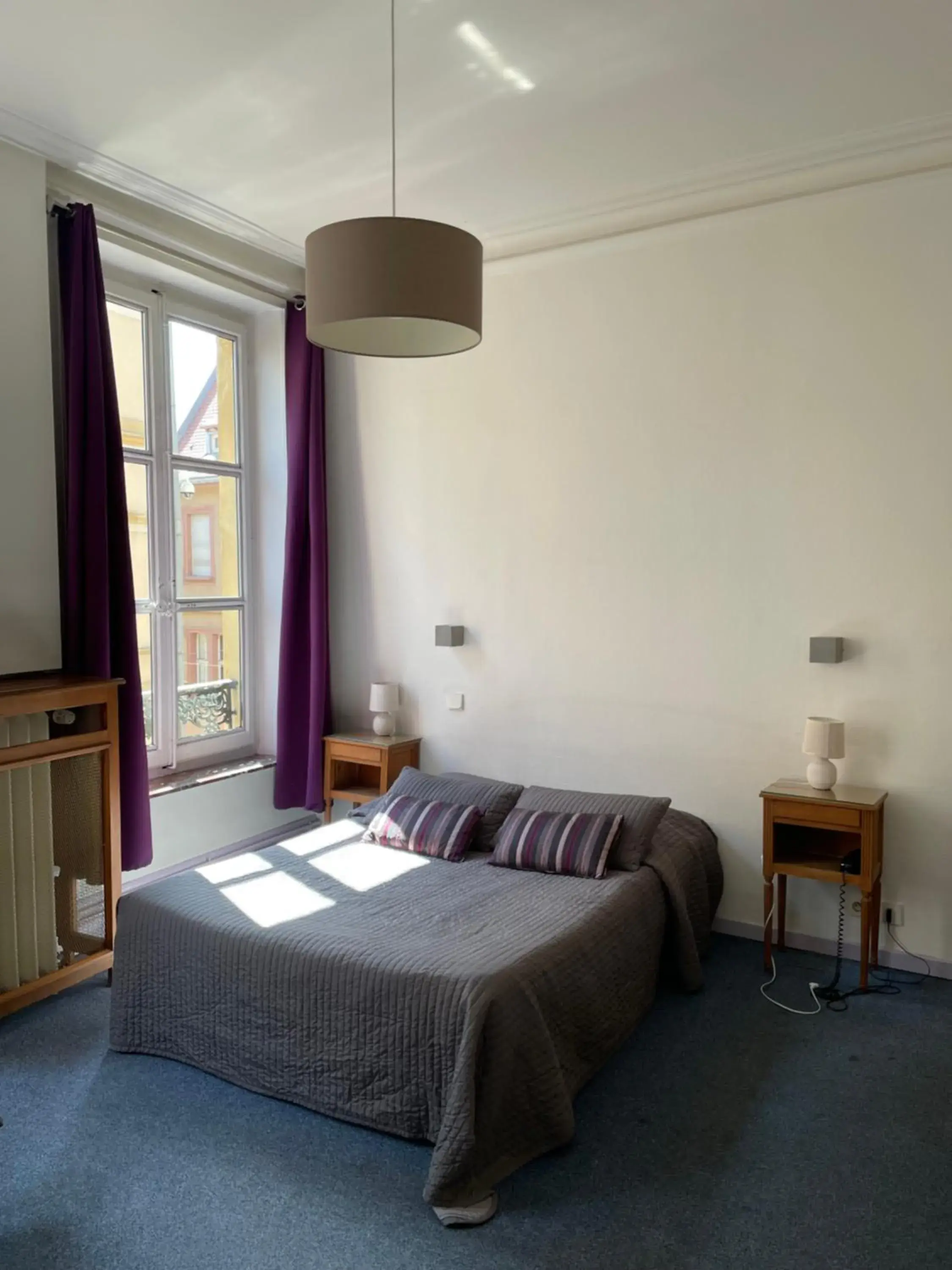 Bedroom, Bed in Hôtel du Centre