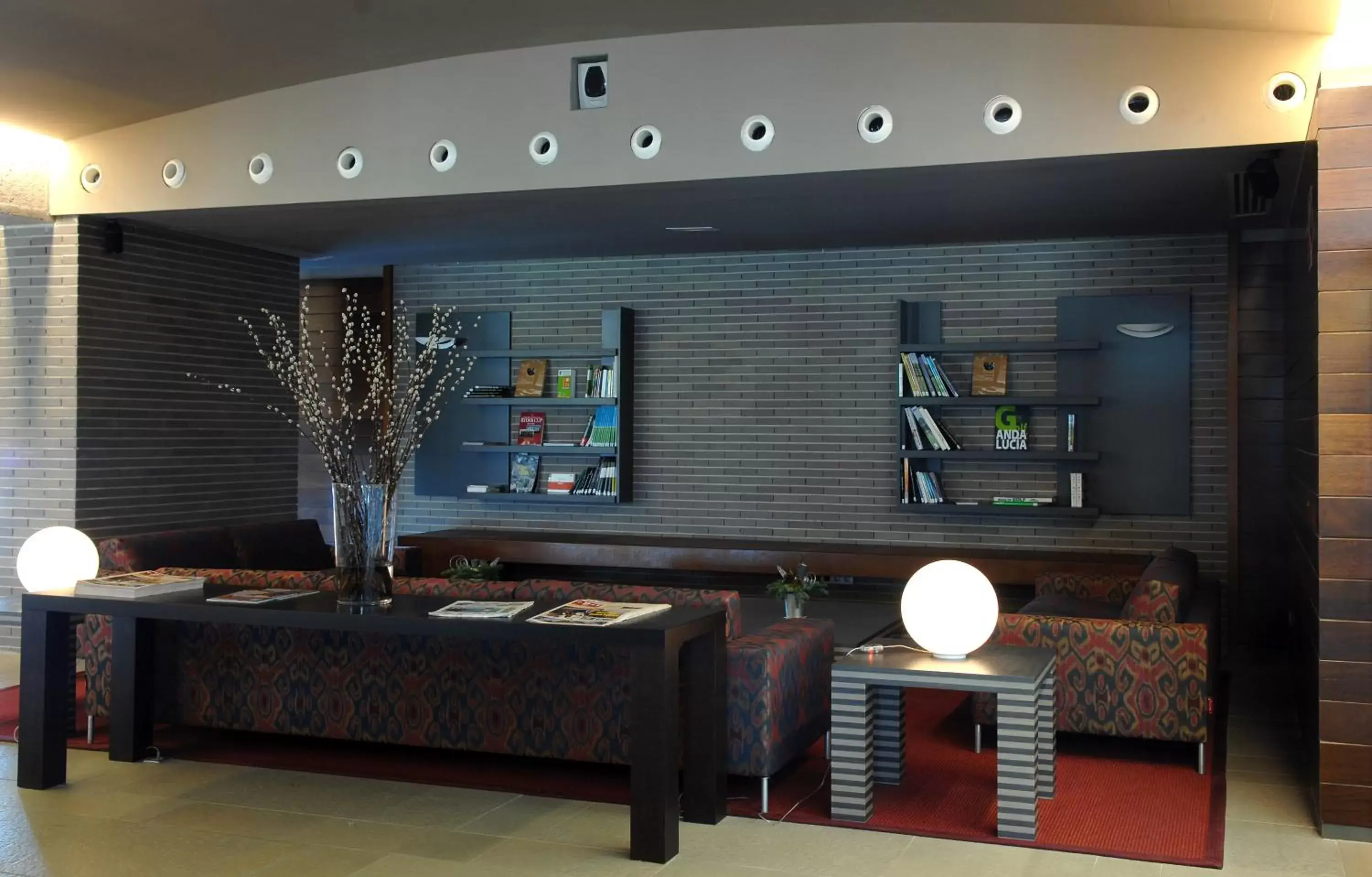 Library, Lobby/Reception in Sercotel El Encin Golf