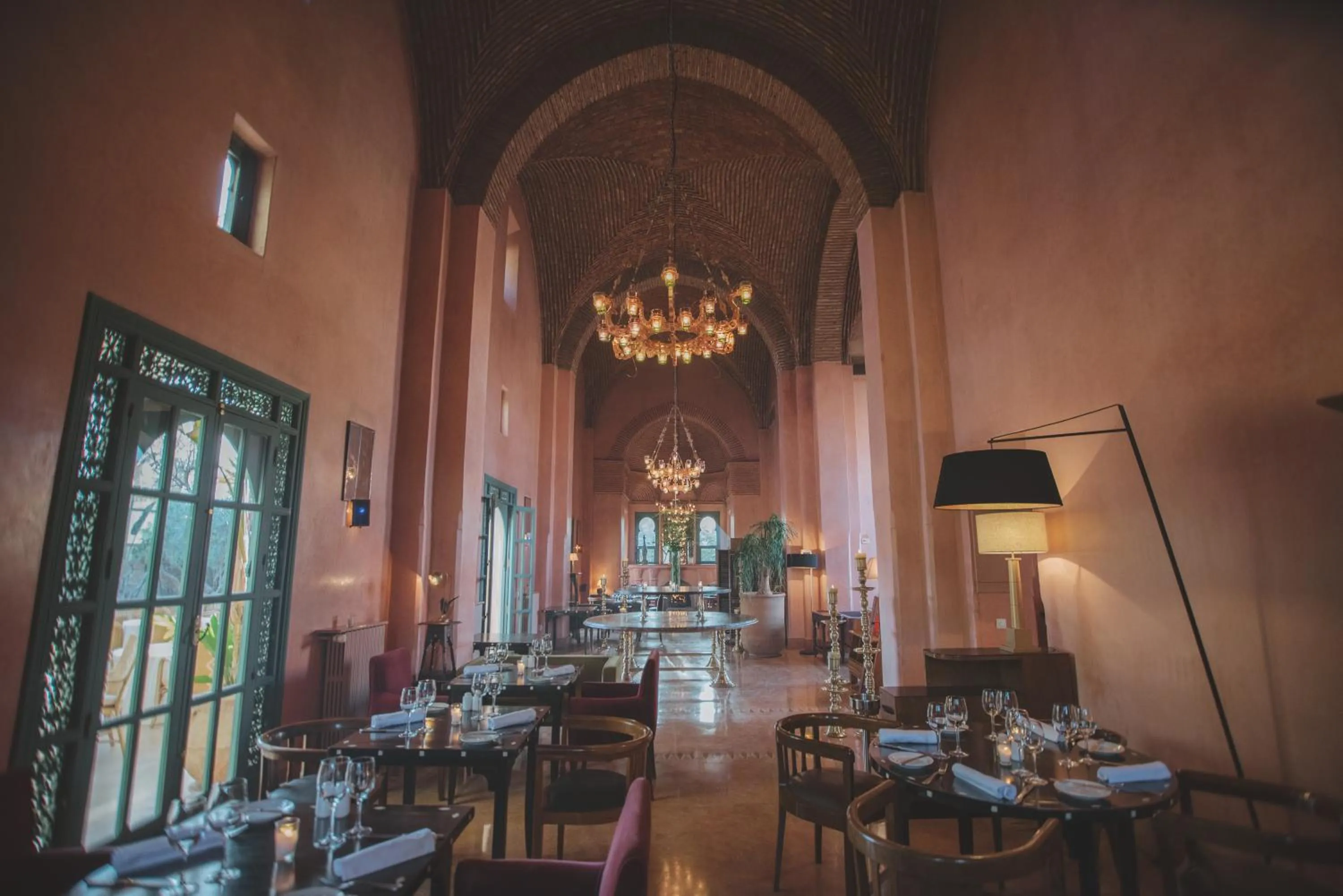 Restaurant/places to eat in Les Deux Tours