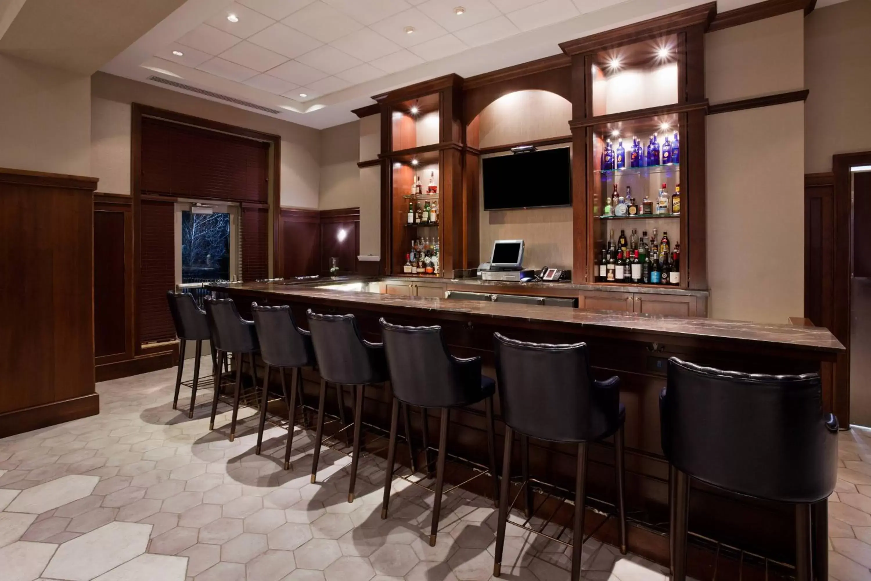 Restaurant/places to eat, Lounge/Bar in Sheraton St Paul Woodbury Hotel