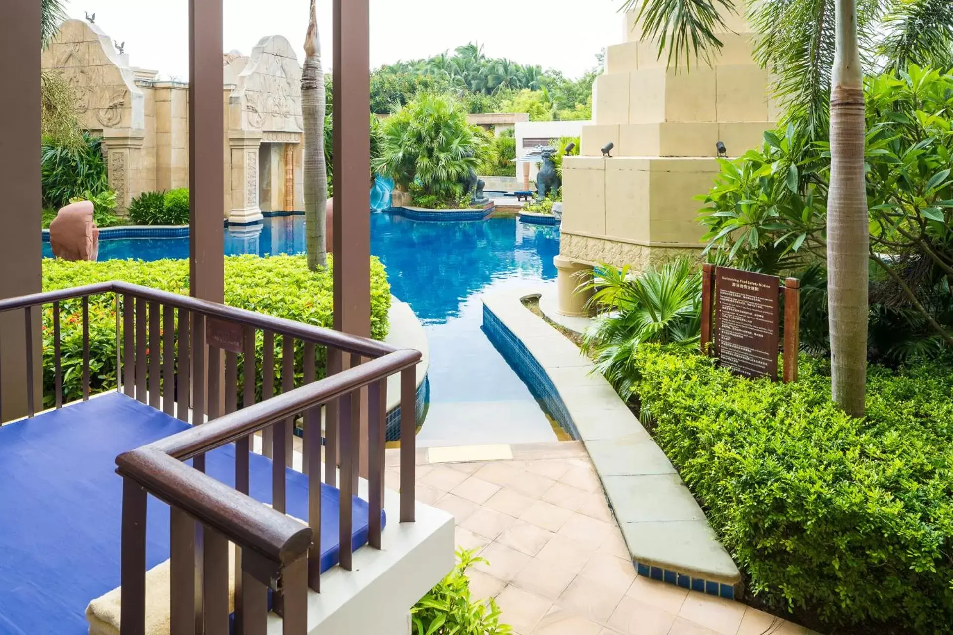 Property building in Pullman Sanya Yalong Bay Villas & Resort Property building in Pullman Sanya Yalong Bay Villas & Resort