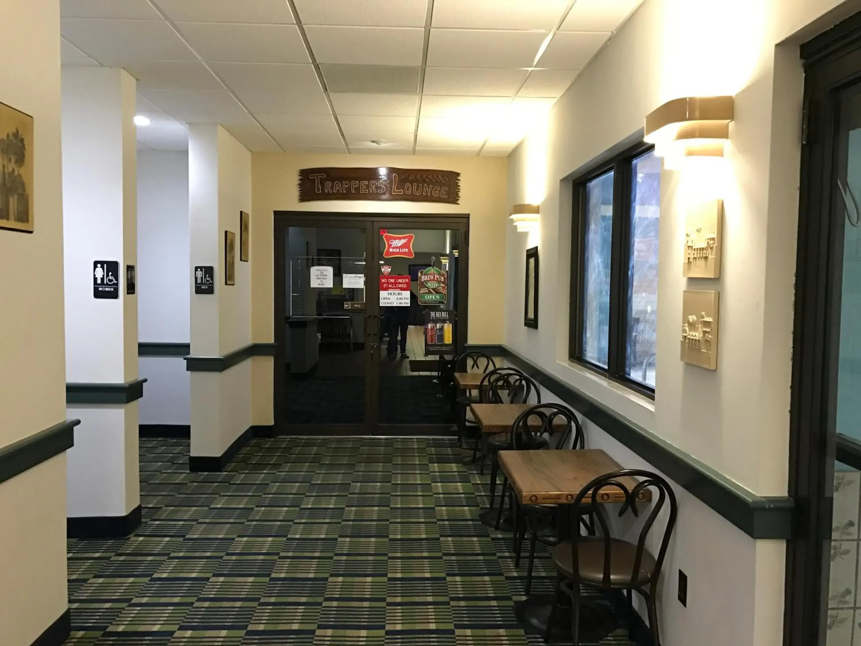 Lobby or reception, Restaurant/Places to Eat in Dakota Inn Minot