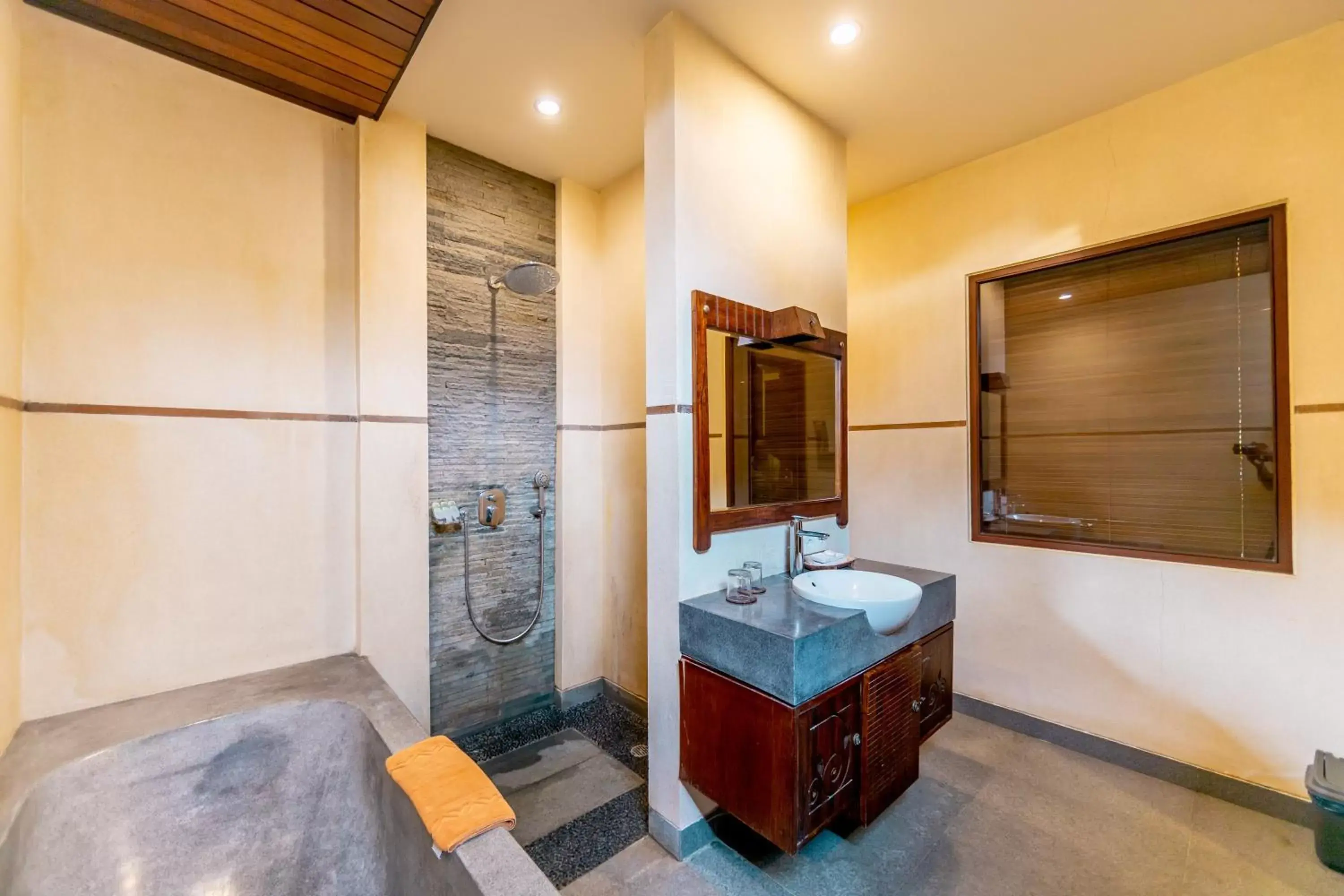 Bathroom in De Munut Balinese Resort