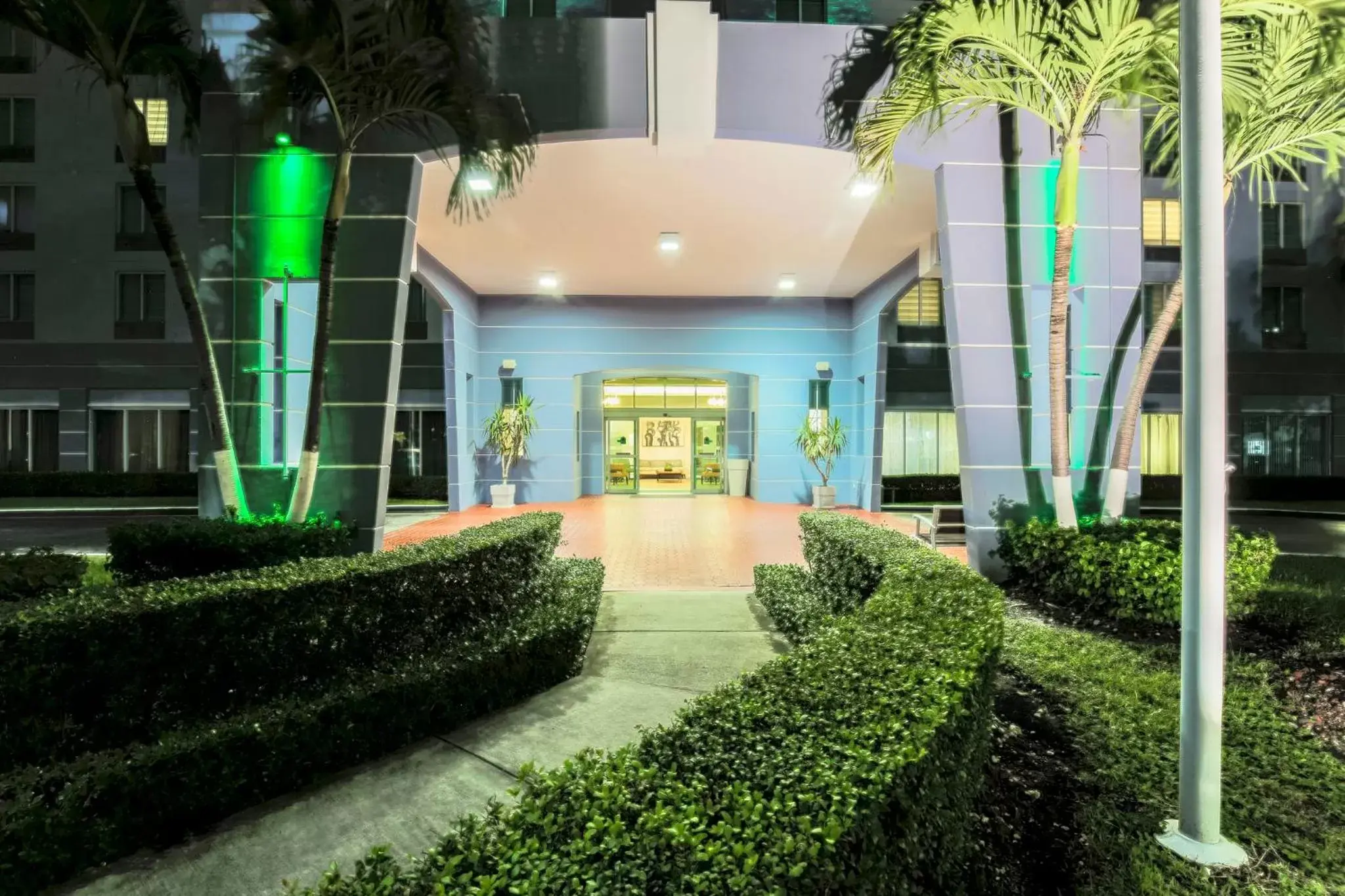 Property building in Holiday Inn Miami-Doral Area, an IHG Hotel